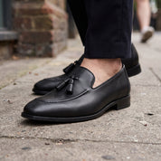 Men's Black Apron-Toe Leather Tassel Loafers — Harries