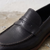 Men's Black Apron-Toe Pebbled Leather Penny Loafers — Lanyon