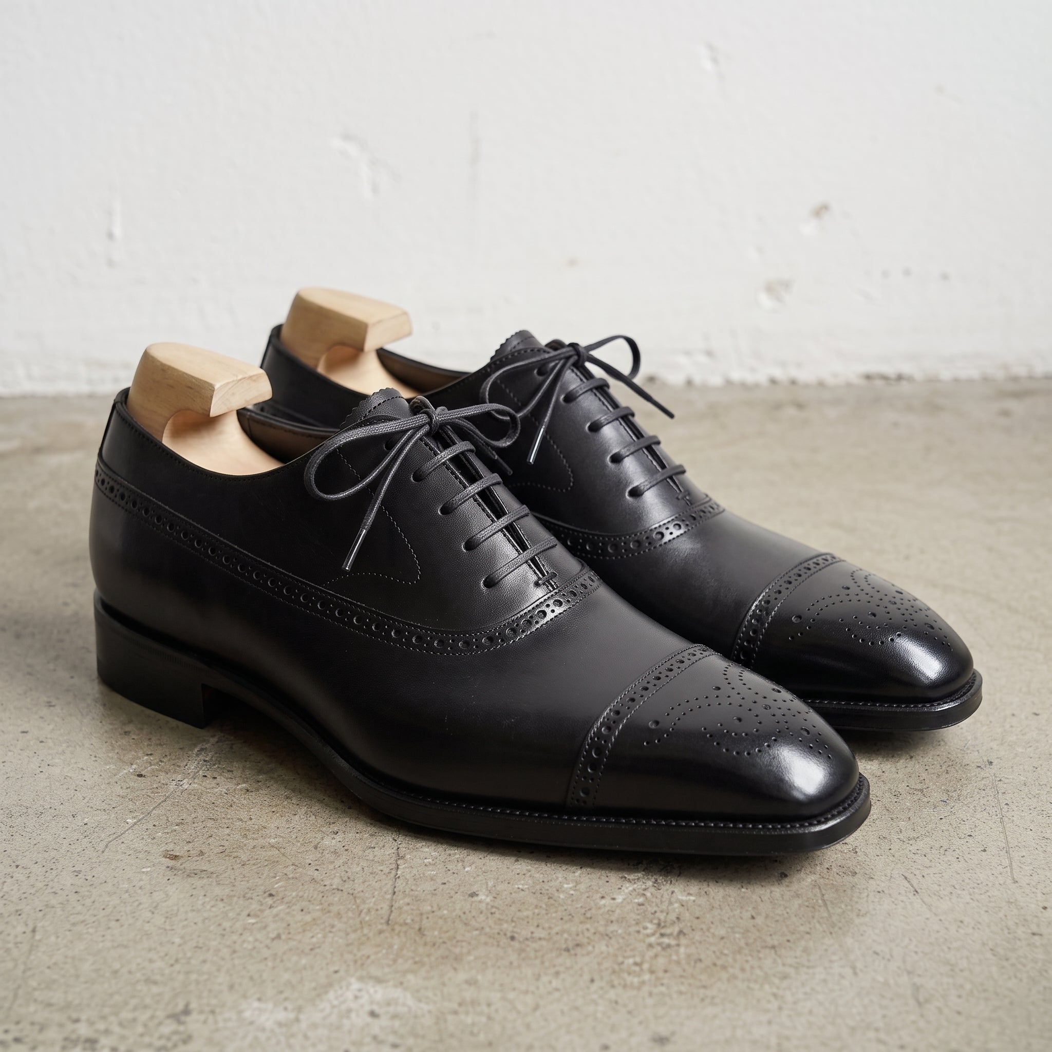 Men's Black Cap-Toe Brogue Leather Oxfords — Glaven