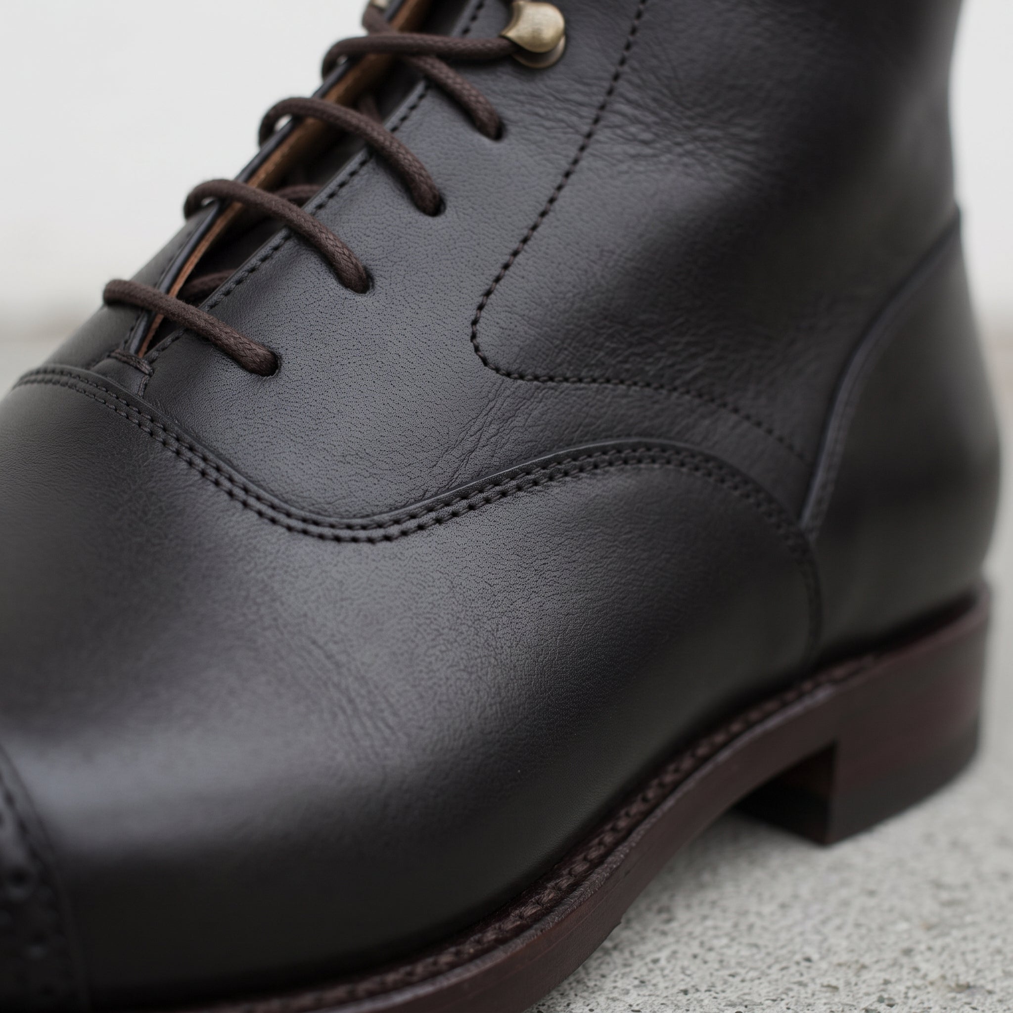 Men's Black Cap-Toe Leather Oxford Boots — Ashchurch