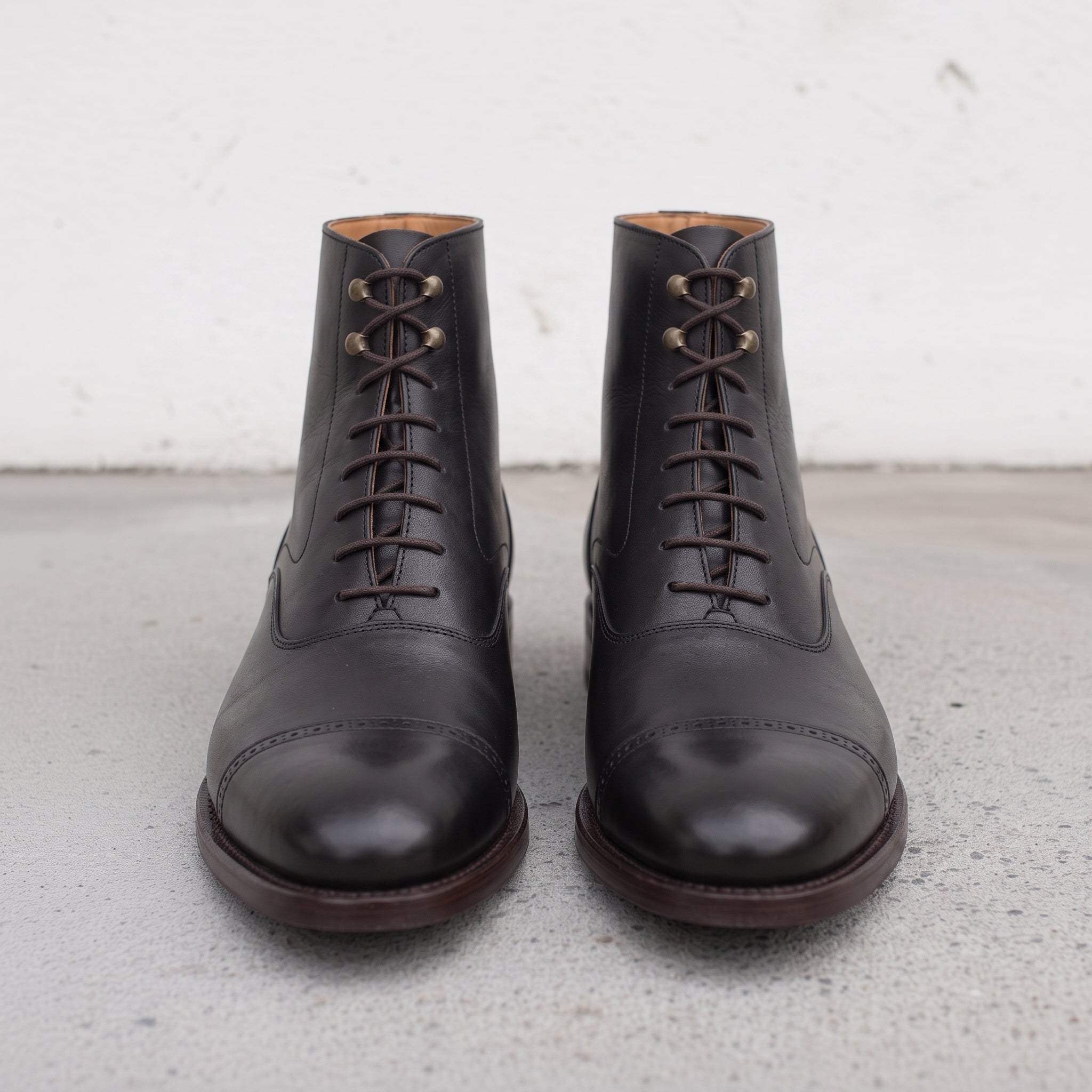 Men's Black Cap-Toe Leather Oxford Boots — Ashchurch