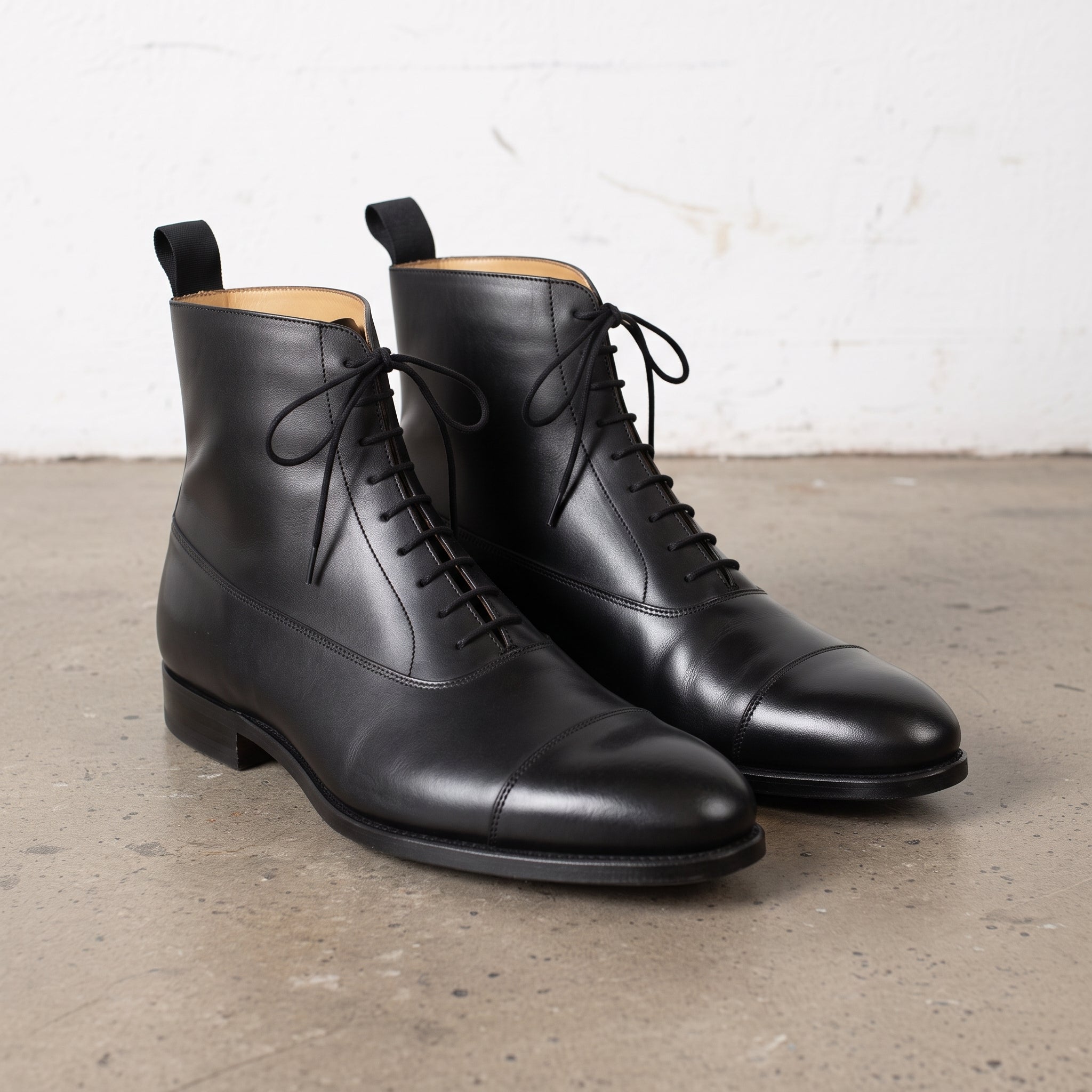 Men's Black Cap-Toe Leather Oxford Boots — Wingham