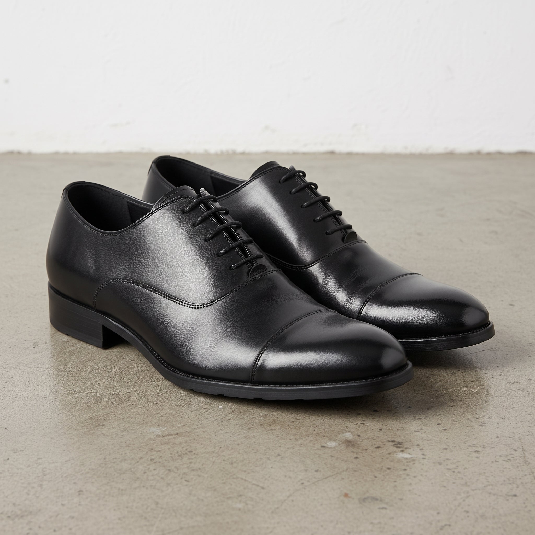 Men's Black Cap-Toe Leather Oxfords — Oakes