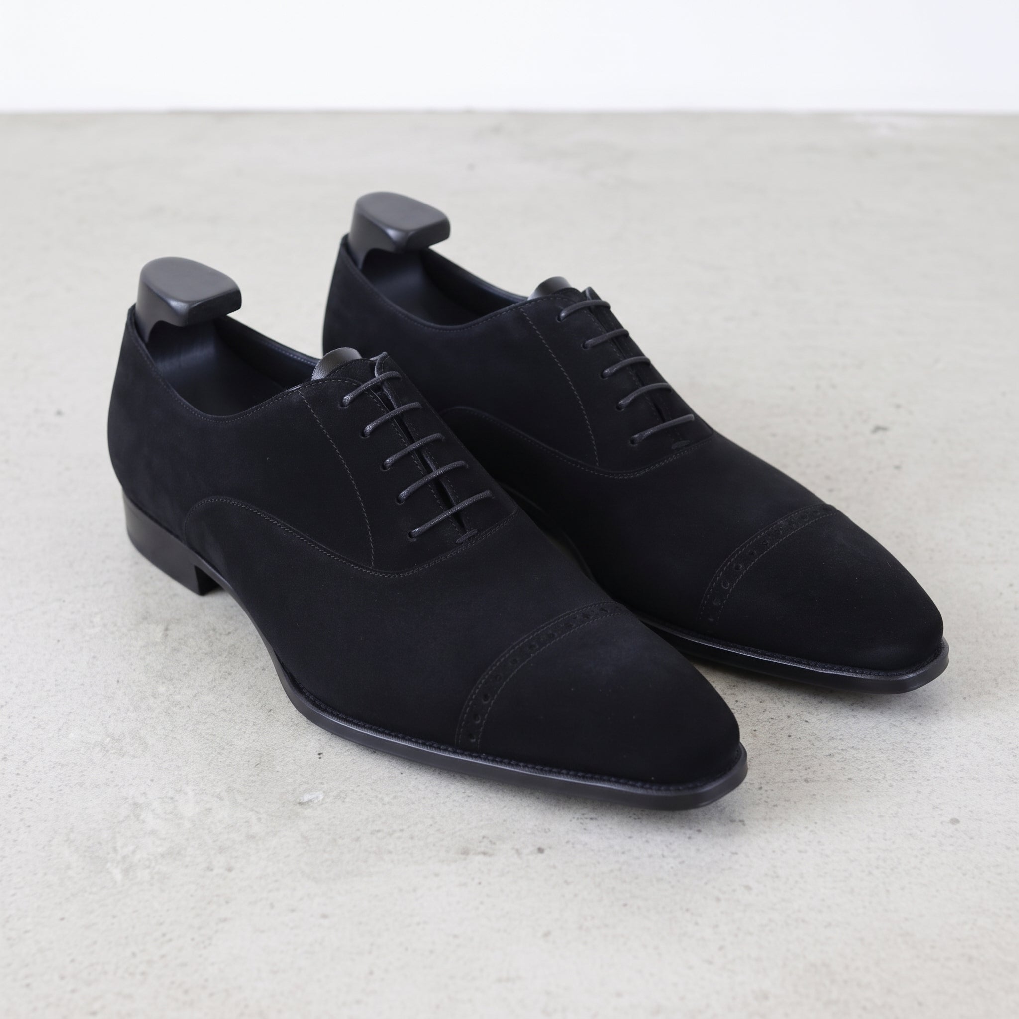 Men's Black Cap-Toe Suede Oxfords — Dorward