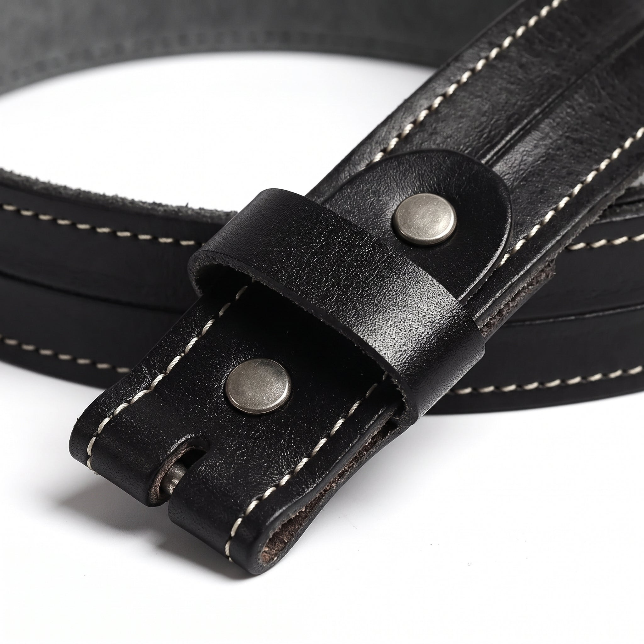 Men's Black Leather Buckleless Belt — Farnworth