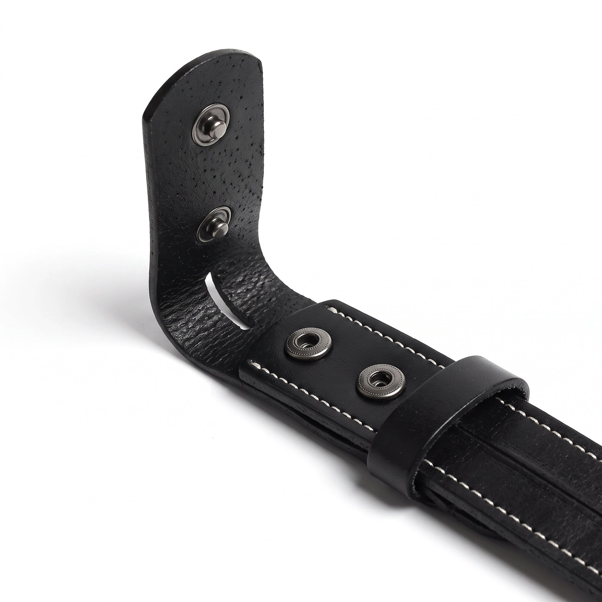 Men's Black Leather Buckleless Belt — Farnworth