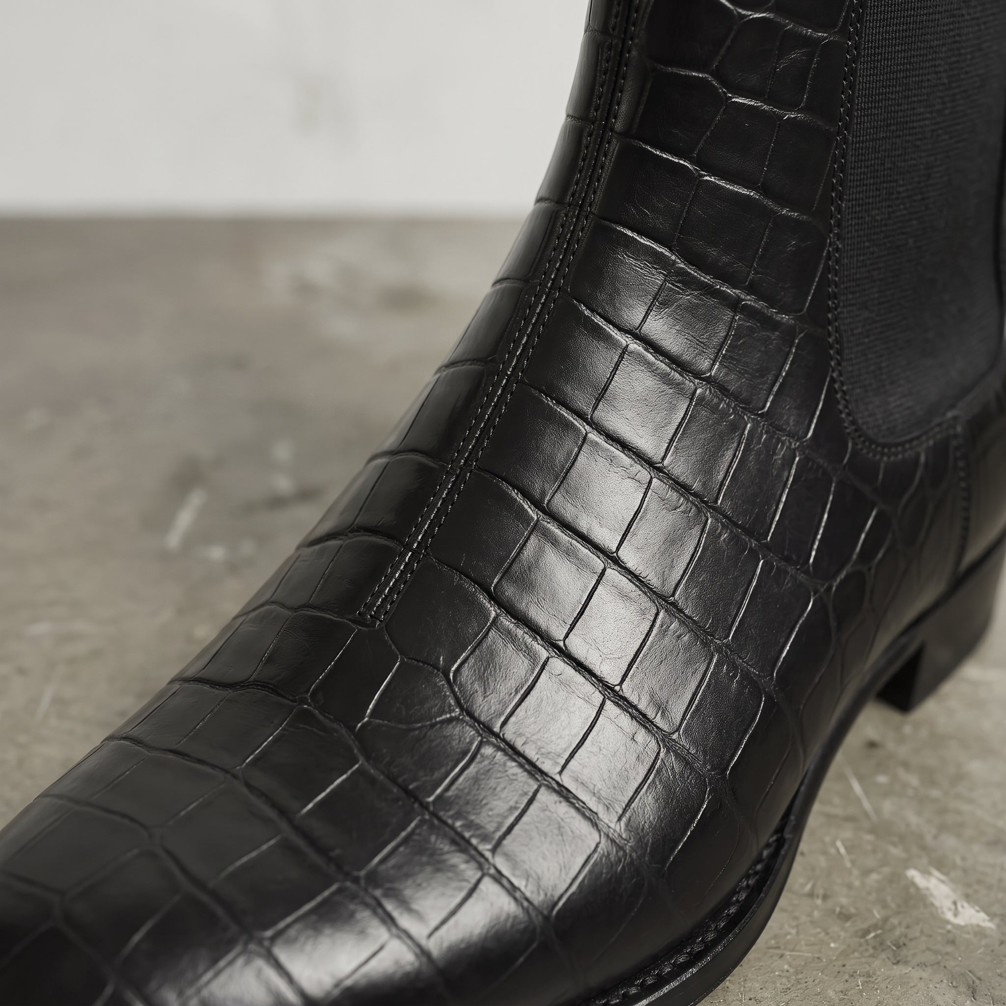 Men's Black Crocodile-Embossed Leather Chelsea Boots — Hickson