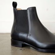 Men's Black Plain-Toe Leather Chelsea Boots — Hockin