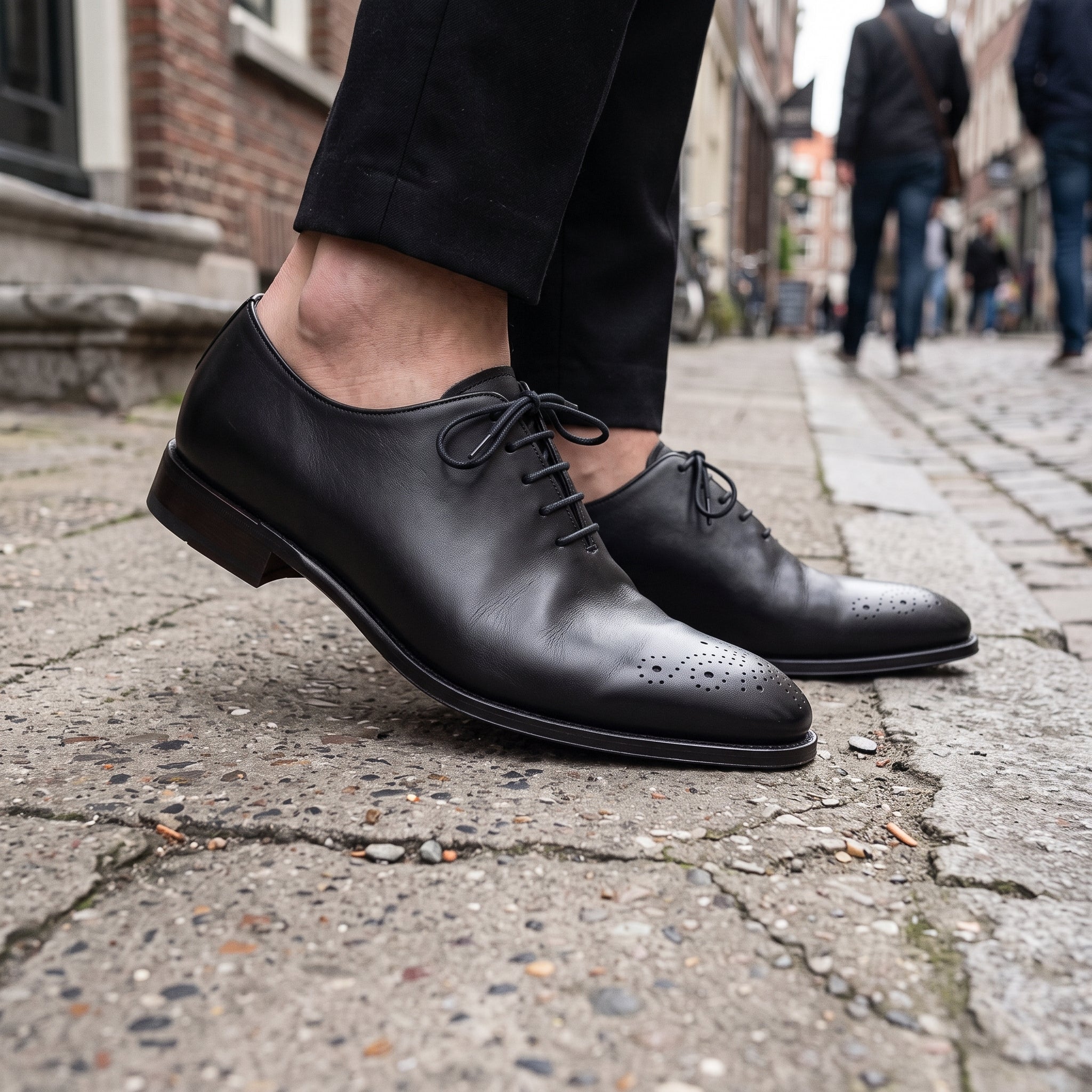 Men's Black Plain-Toe Leather Oxfords — Hayes