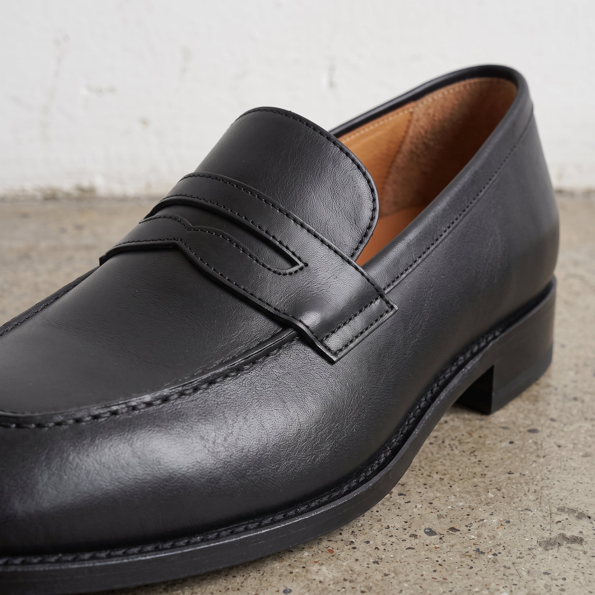 Men's Black Moc-Toe Leather Penny Loafers — Hemsworth