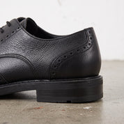 Men's Black Pebbled Leather Wingtip Brogue Derbys — Dalesford