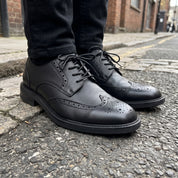Men's Black Pebbled Leather Wingtip Brogue Derbys — Dalesford