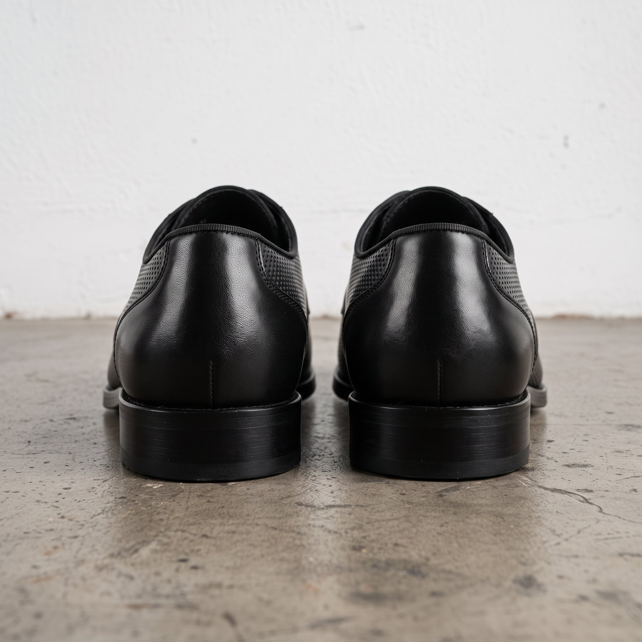 Men's Black Perforated Leather Derby Shoes — Ingham
