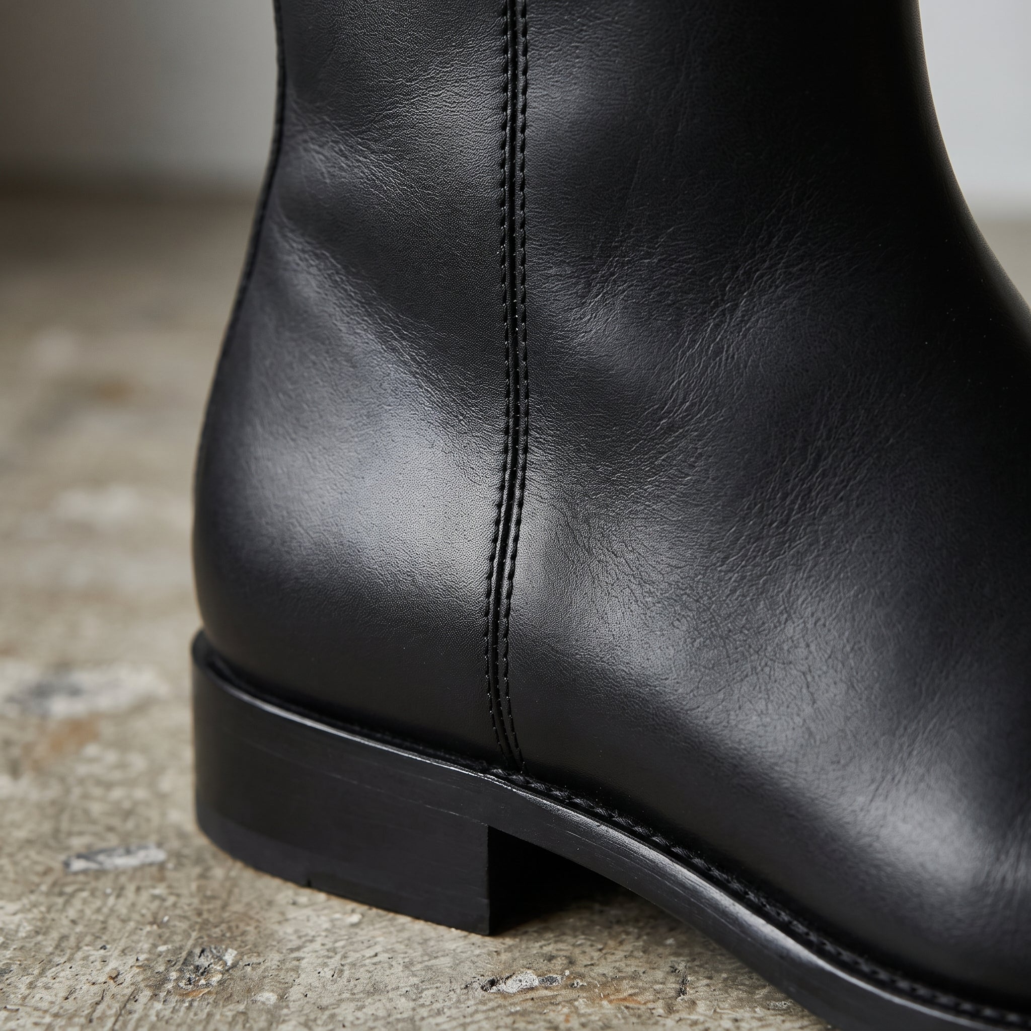 Men's Black Plain-Toe Leather Ankle Boots — Billingsley