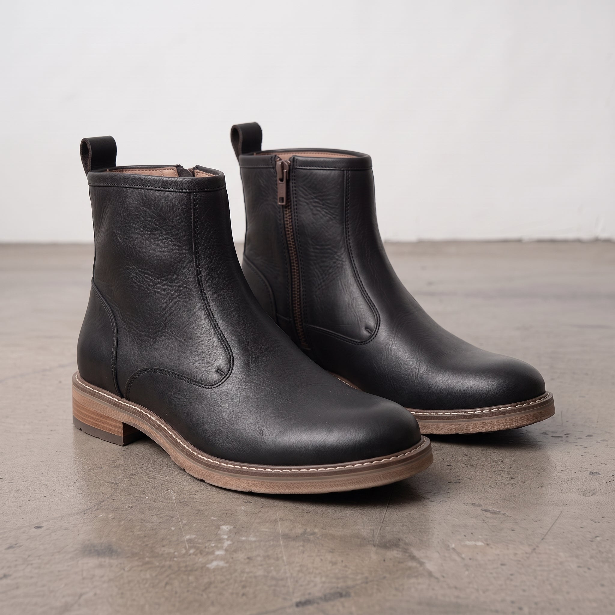 Men's Black Plain-Toe Leather Ankle Boots — Flindell