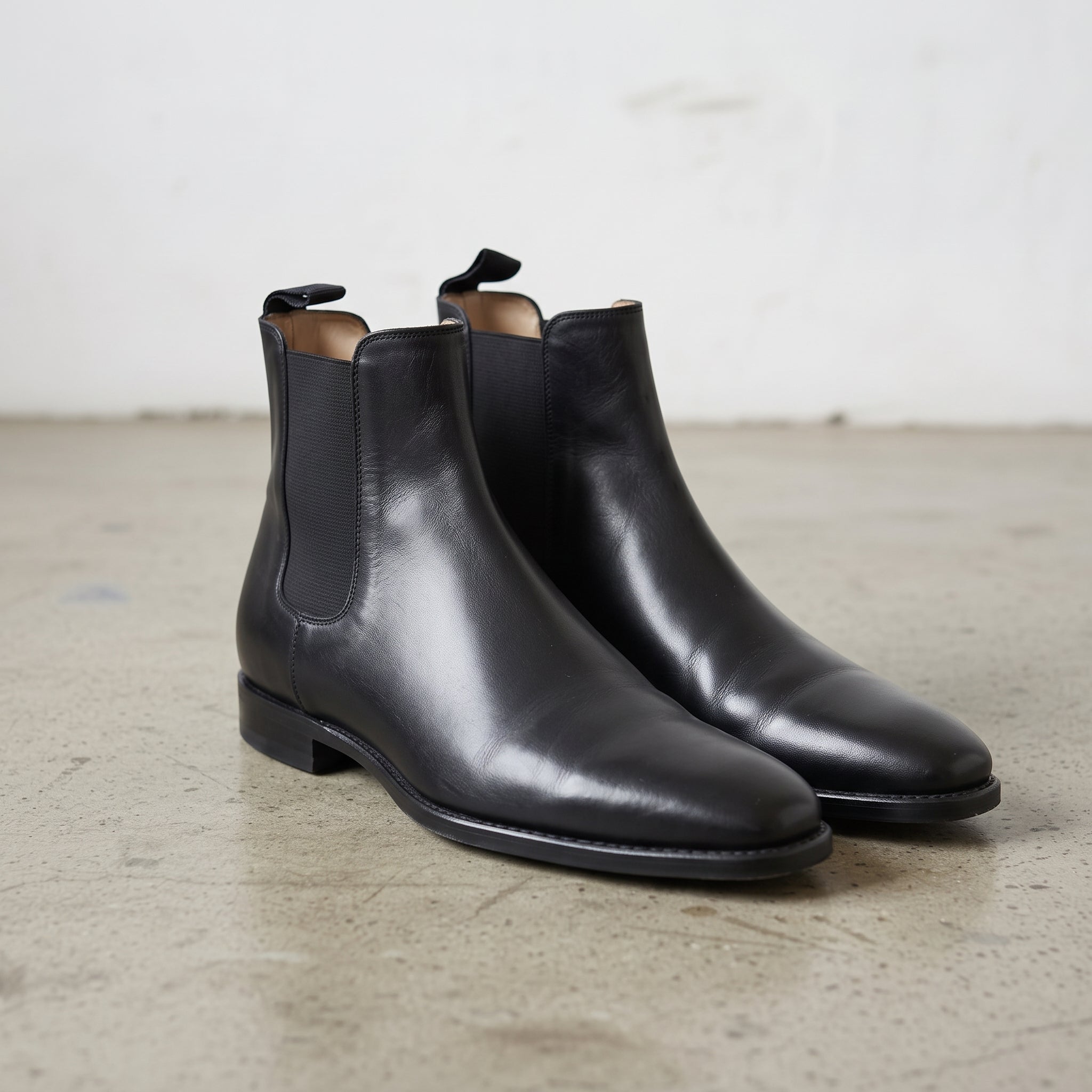 Men's Black Plain-Toe Leather Chelsea Boots — Allan