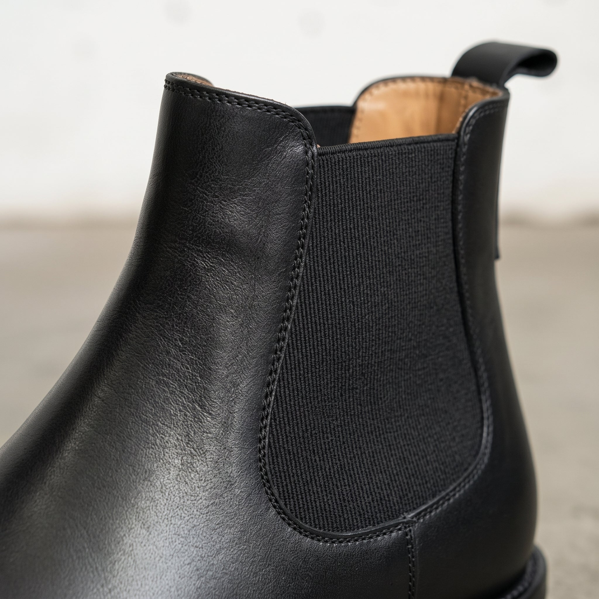 Men's Black Plain-Toe Leather Chelsea Boots — Morton