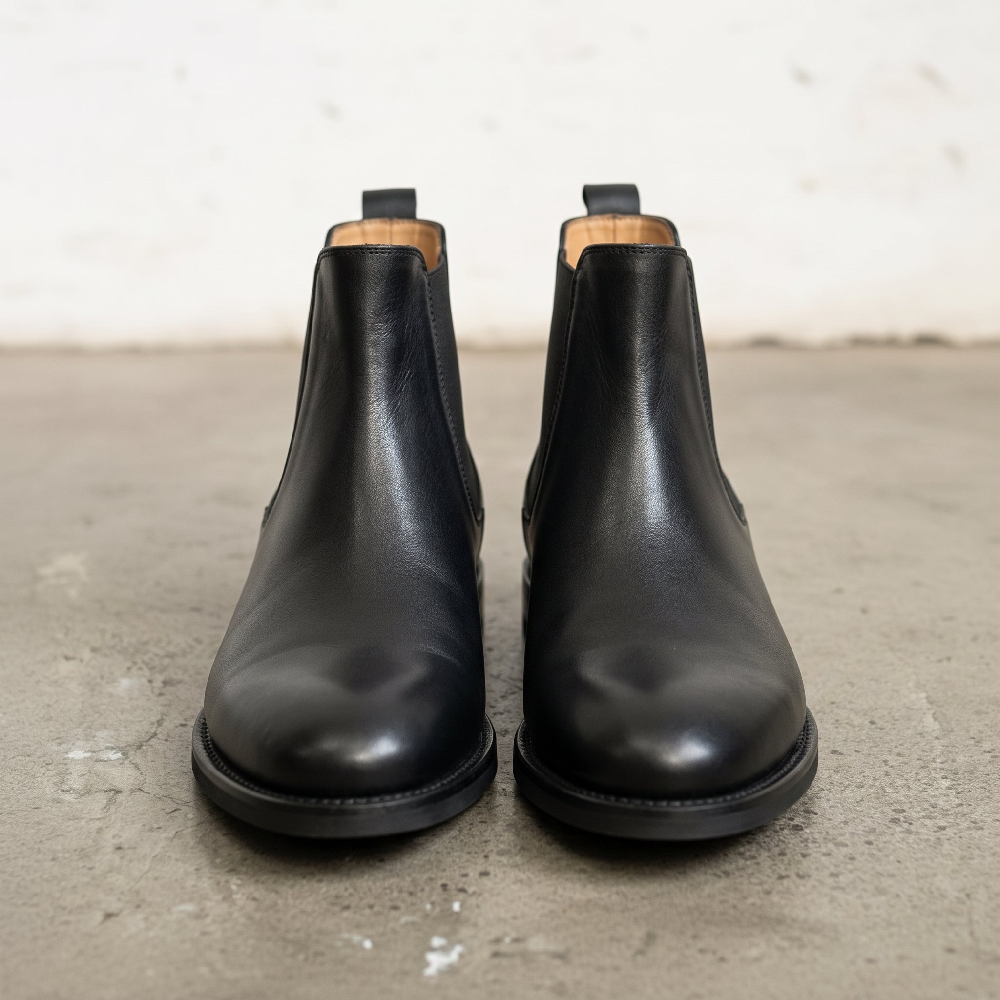 Men's Black Plain-Toe Leather Chelsea Boots — Morton