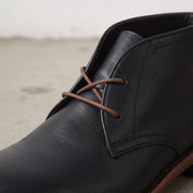 Men's Black Plain-Toe Leather Chukka Boots — Balfour
