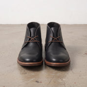 Men's Black Plain-Toe Leather Chukka Boots — Balfour