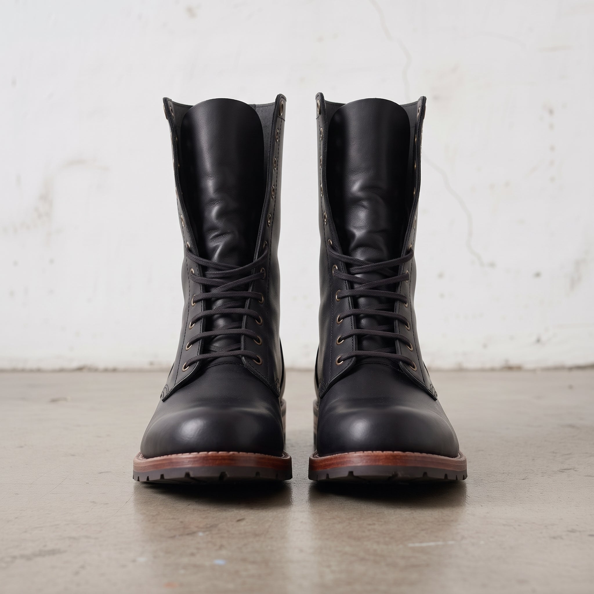 Men's Black Plain-Toe Leather Combat Boots — Bickham