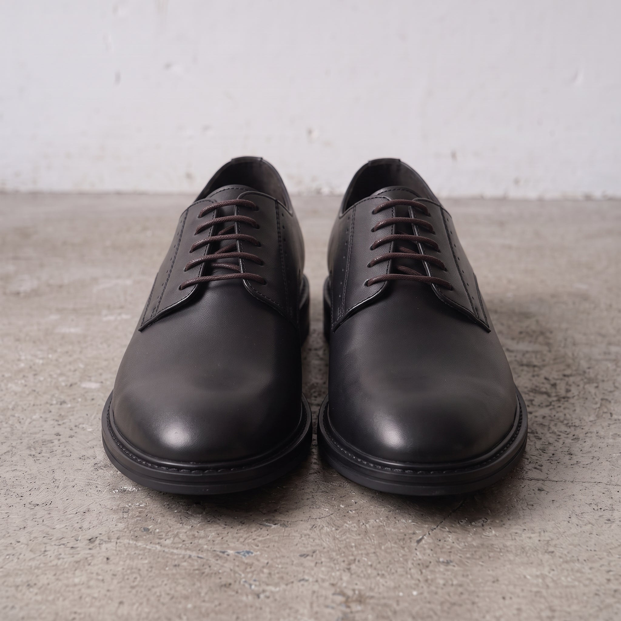 Men's Black Plain-Toe Leather Derby Shoes — Hiscott