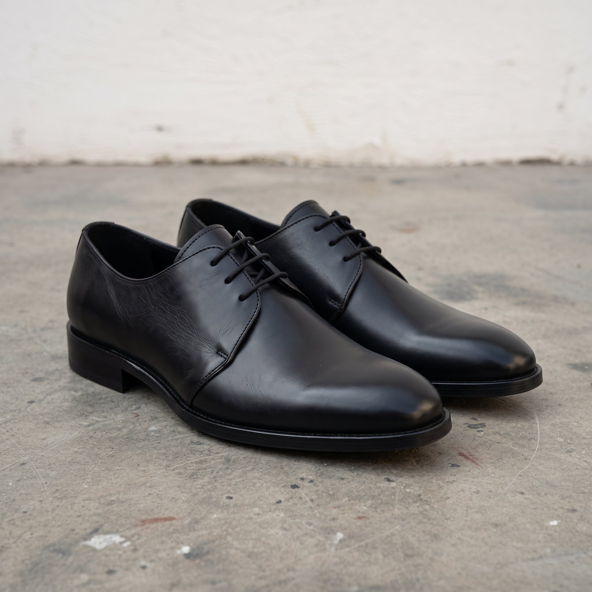 Men's Black Plain-Toe Leather Derbys — Birchfield