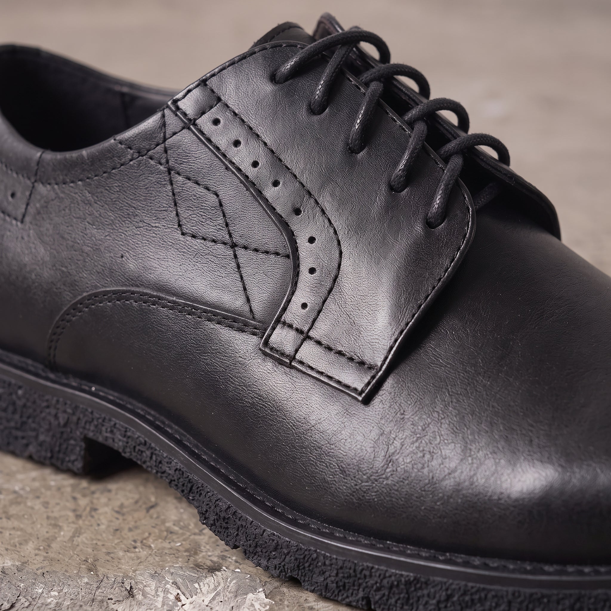 Men's Black Plain-Toe Leather Derbys — Birling