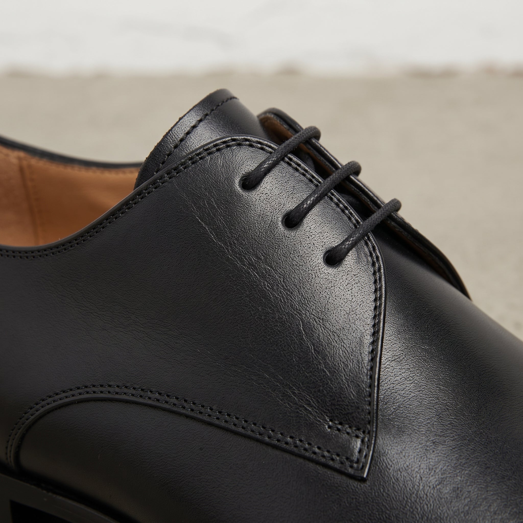 Men's Black Plain-Toe Leather Derbys — Griffin