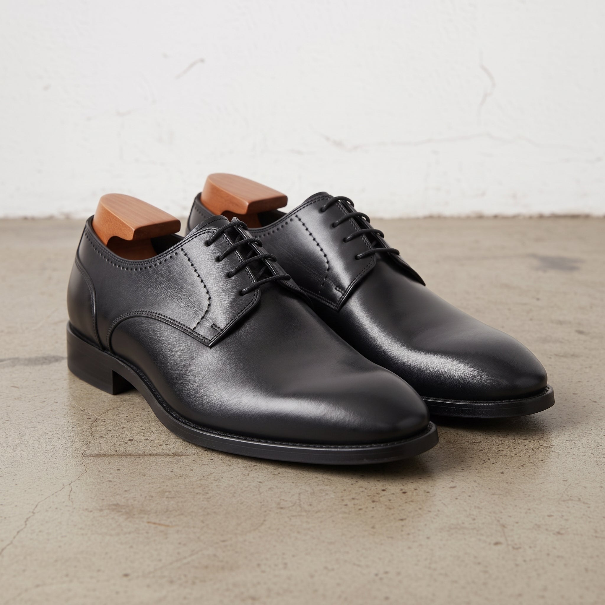 Men's Black Plain-Toe Leather Derbys — Hartwell