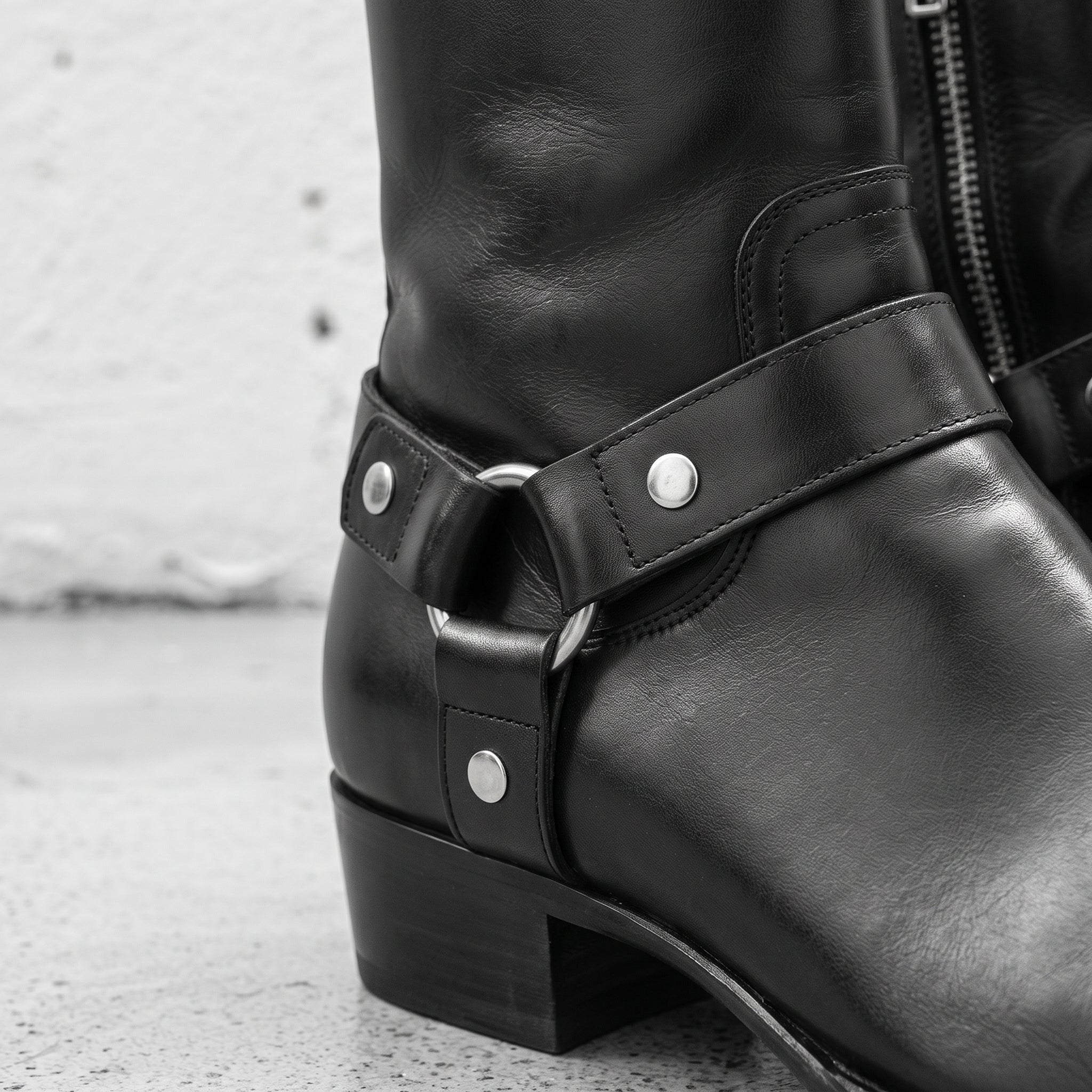 Men's Black Plain-Toe Leather Biker Boots — Hulse