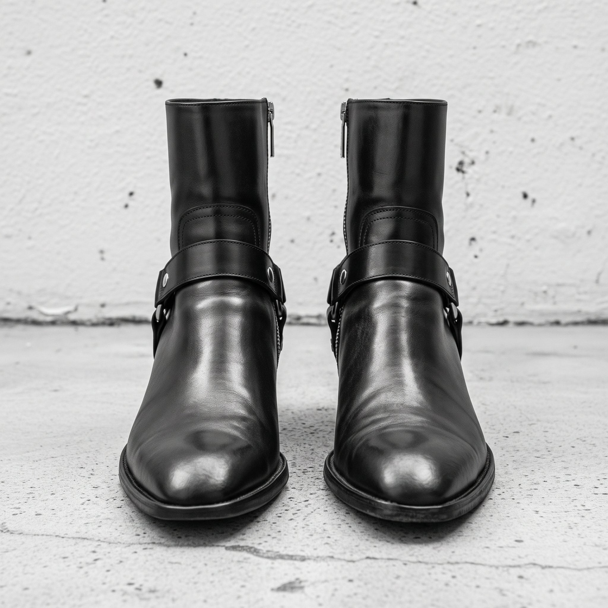 Men's Black Plain-Toe Leather Biker Boots — Hulse