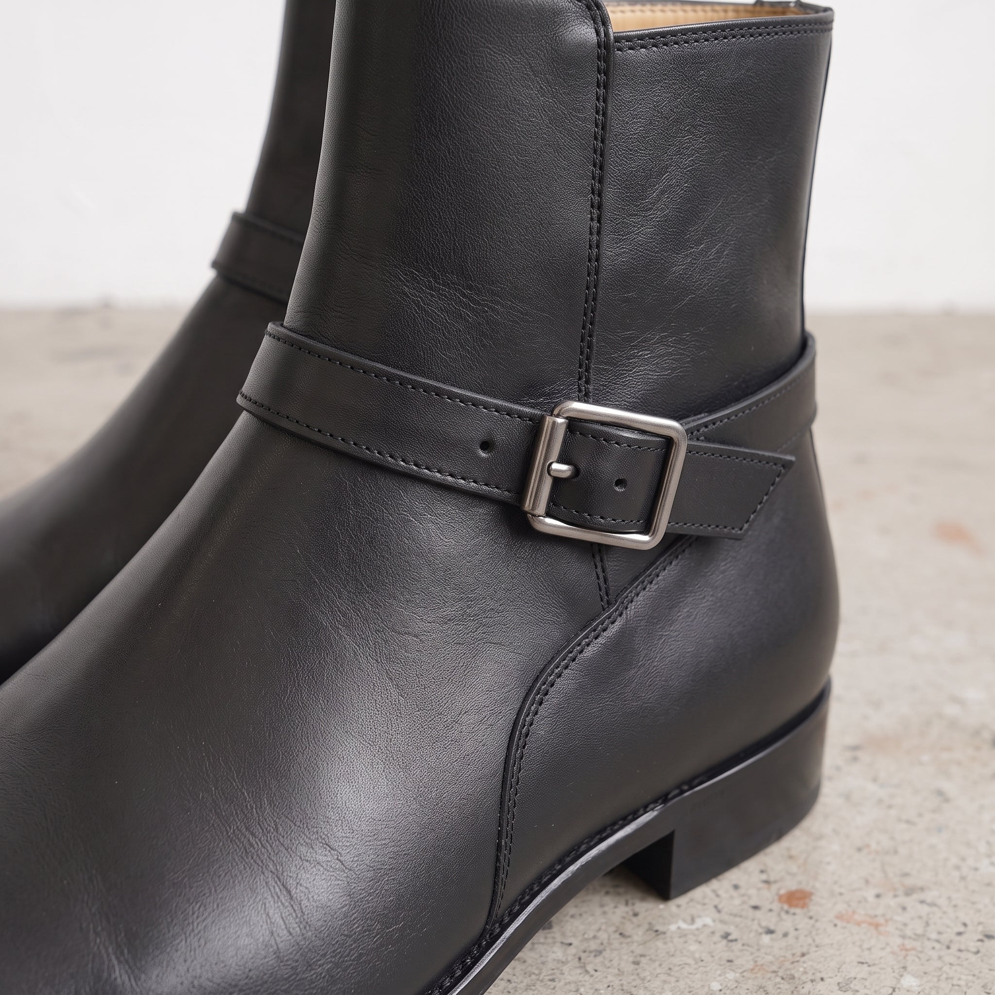 Men's Black Plain-Toe Leather Jodhpur Ankle Boots — Mordaunt