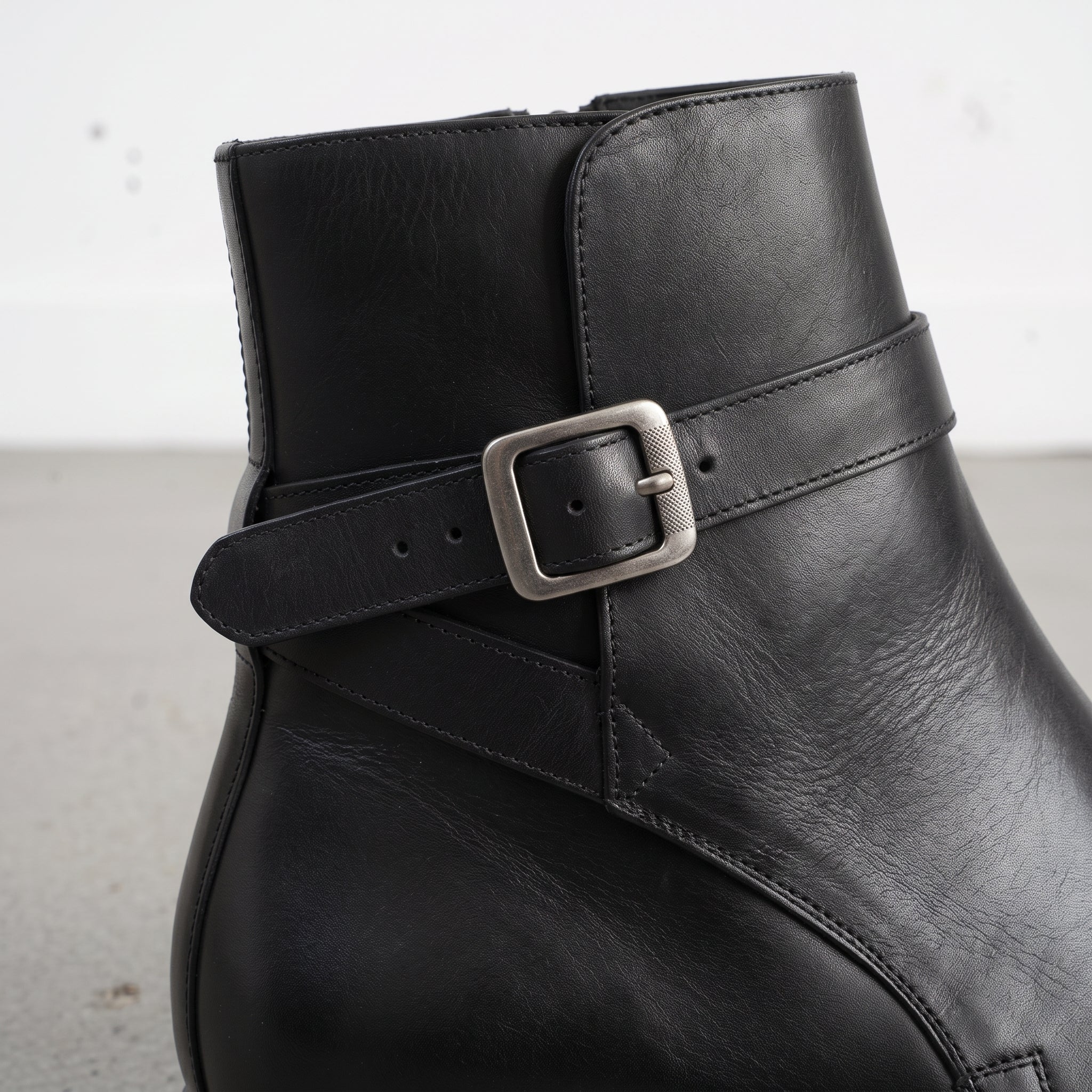 Men's Black Plain-Toe Leather Jodhpur Boots — Offham