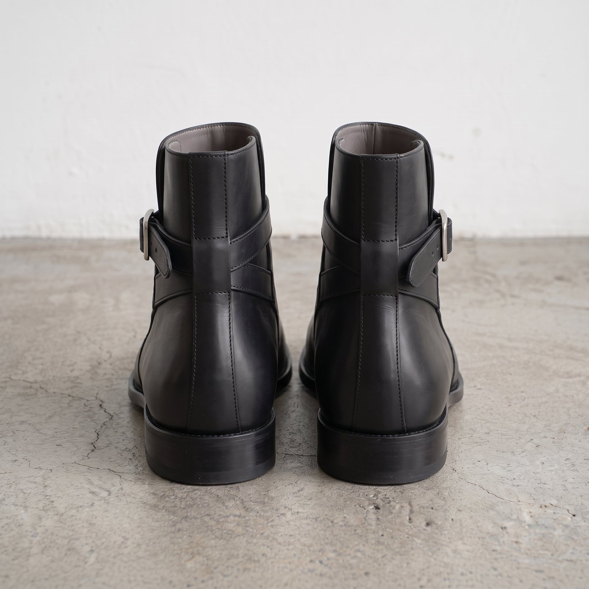 Men's Black Plain-Toe Leather Jodhpur Boots — Offham