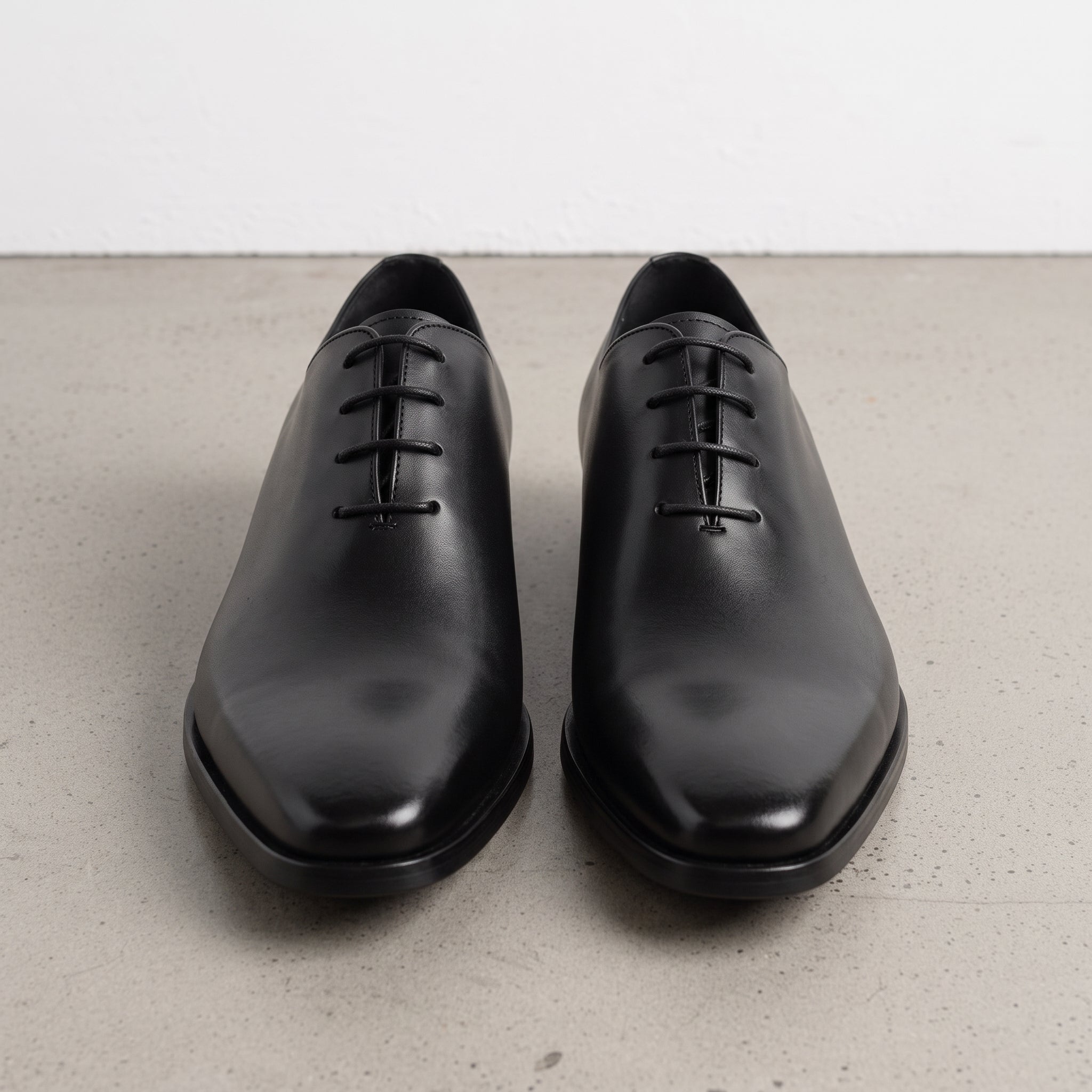 Men's Black Plain-Toe Leather Oxfords — Hollis