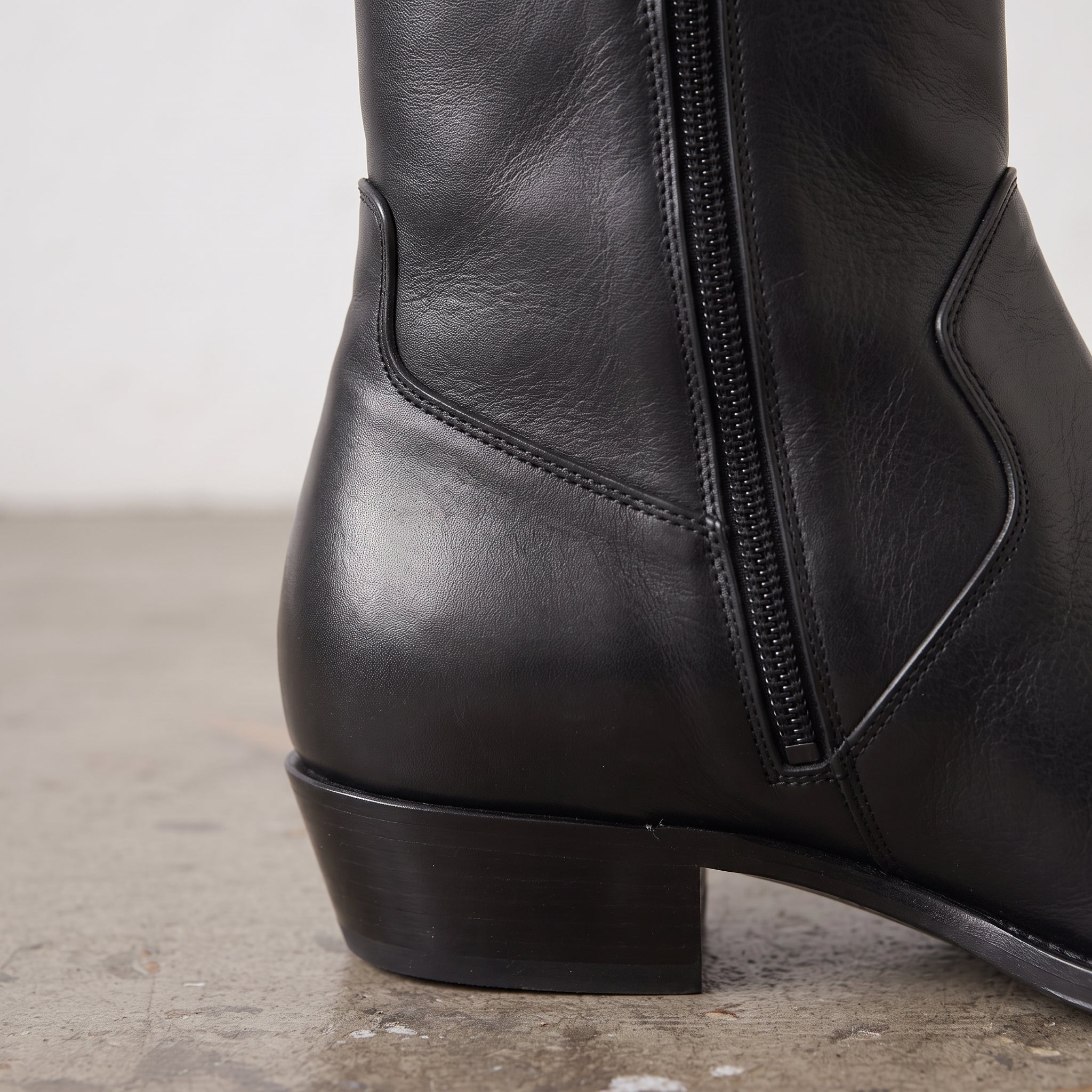 Men's Black Plain-Toe Leather Western Boots — Dunhurst