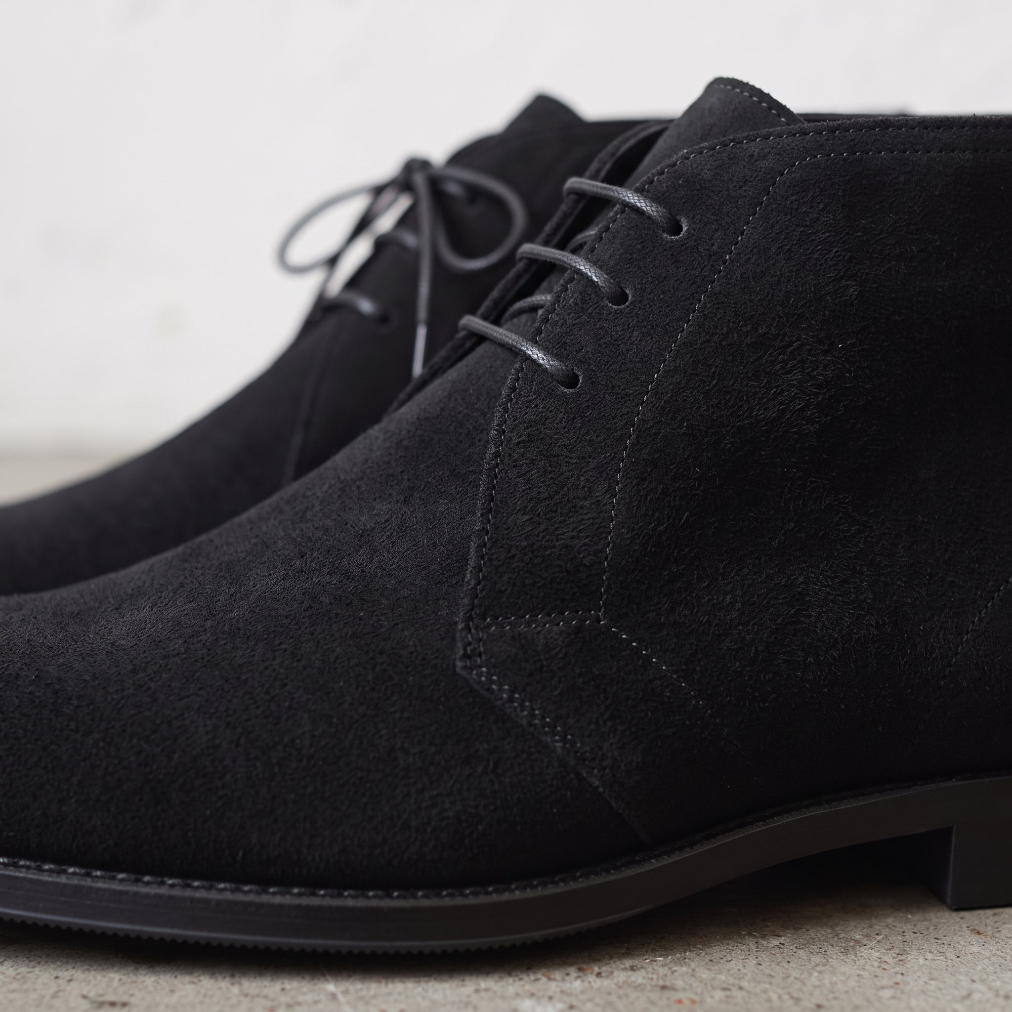 Men's Black Suede Chukka Boots — Popham