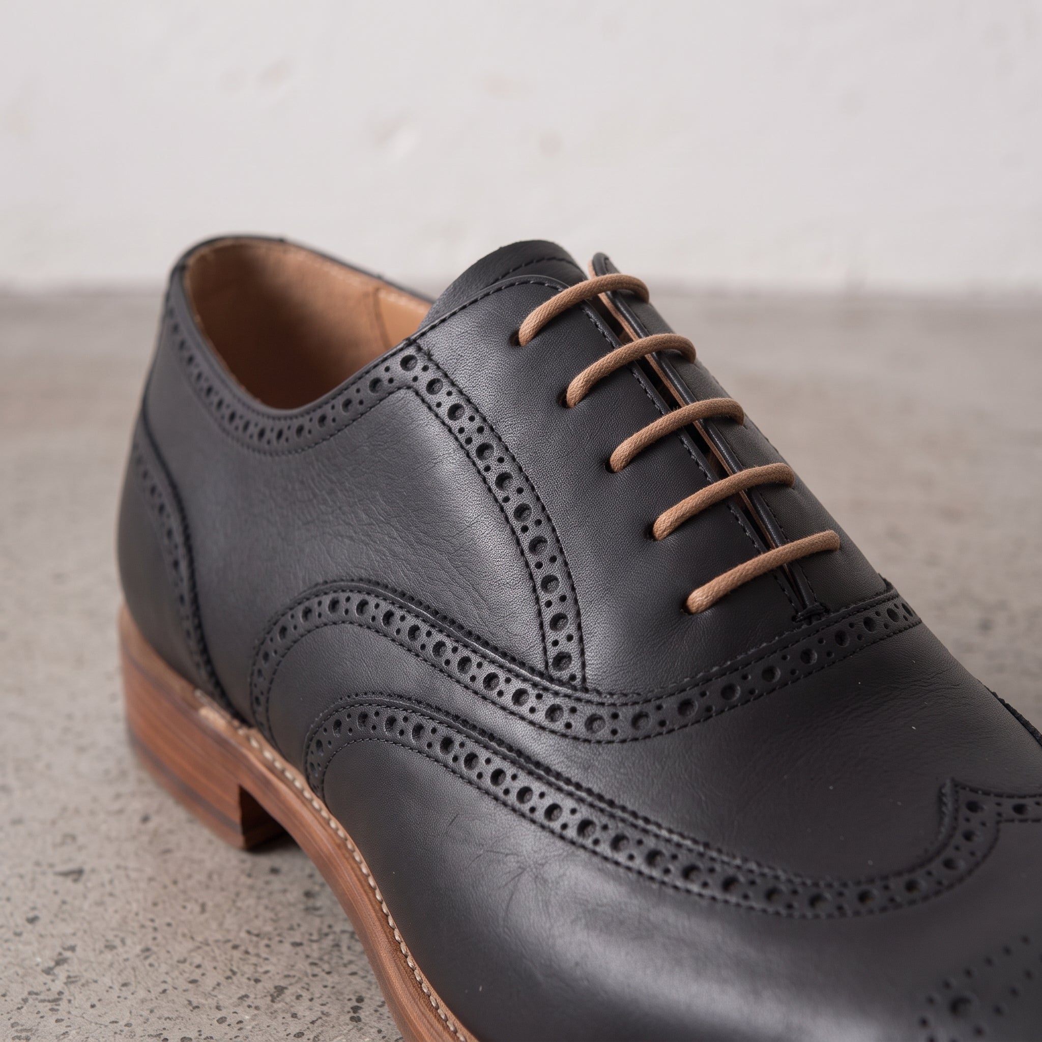 Men's Black Wingtip Leather Brogue Oxfords — Chard