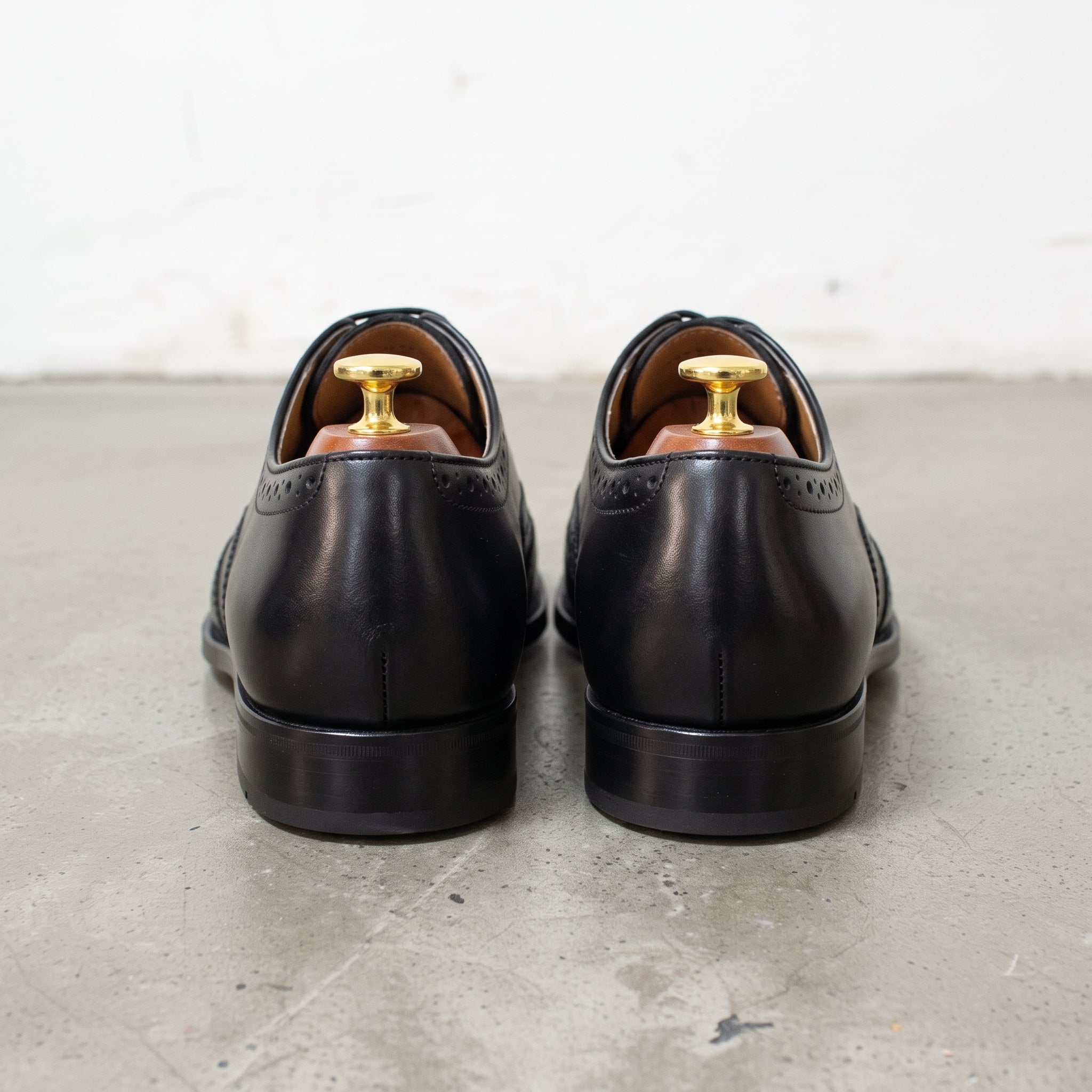 Men's Black Wingtip Leather Brogues — Cranmore