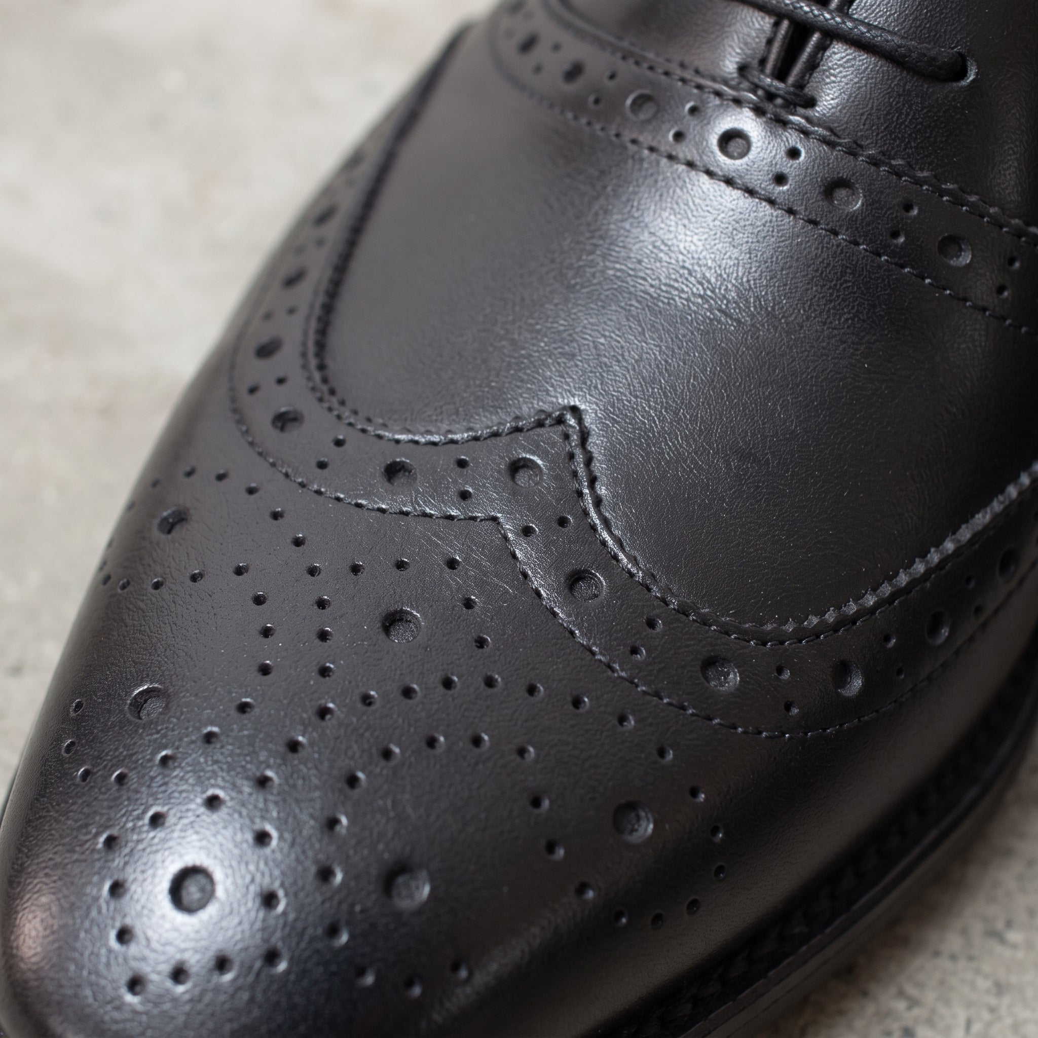 Men's Black Wingtip Leather Brogues — Cranmore