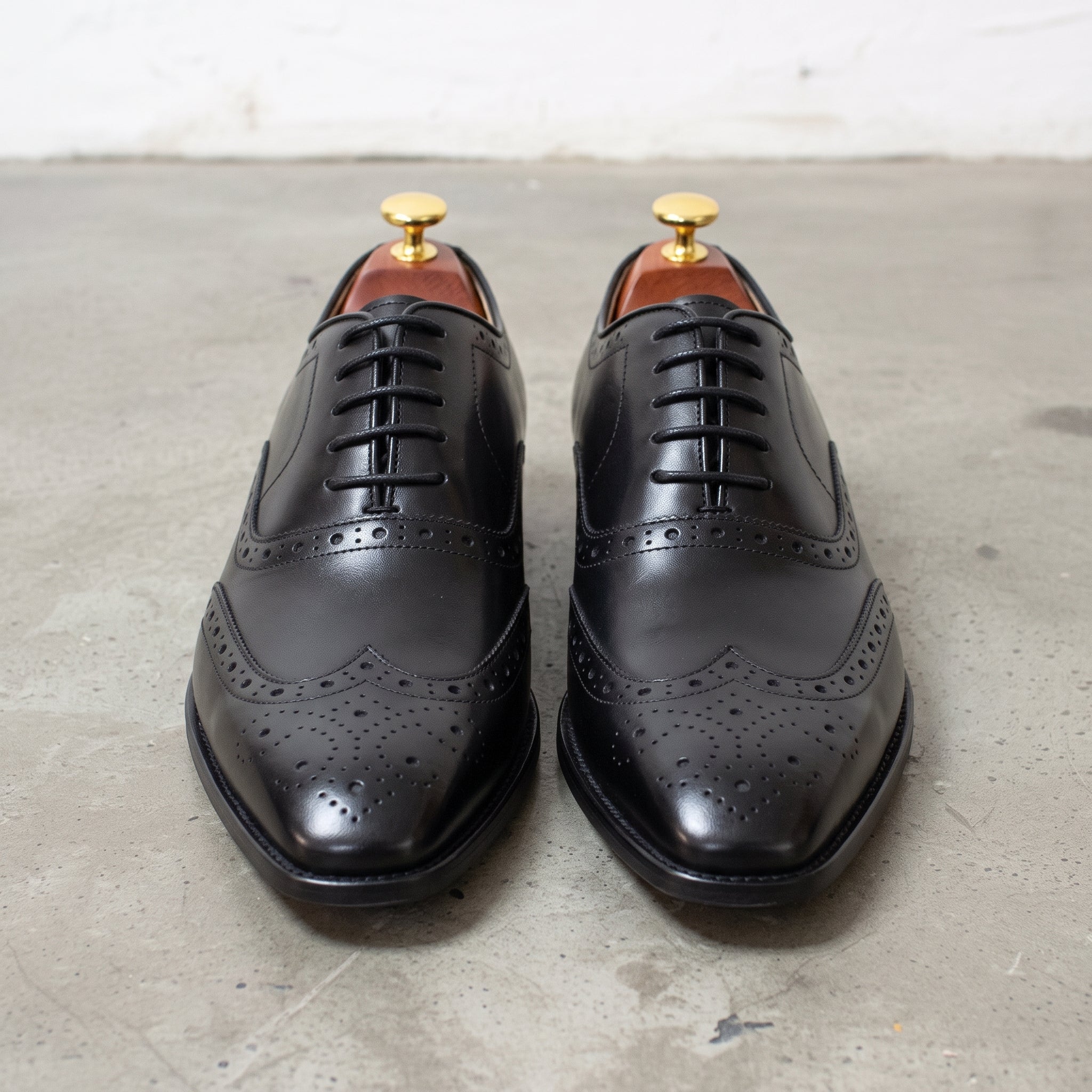 Men's Black Wingtip Leather Brogues — Cranmore