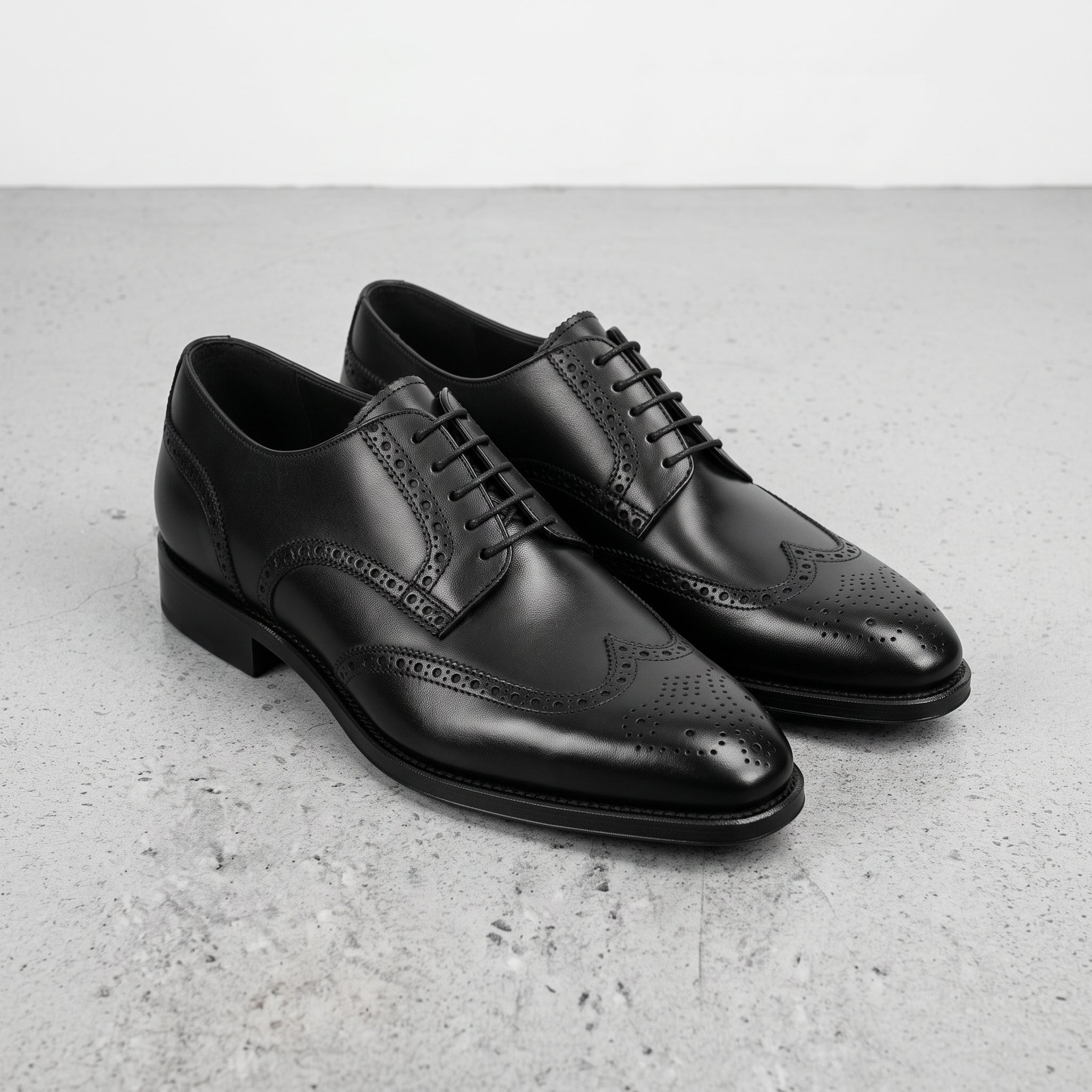 Men's Black Wingtip Pebbled Leather Derby Brogues — Baines