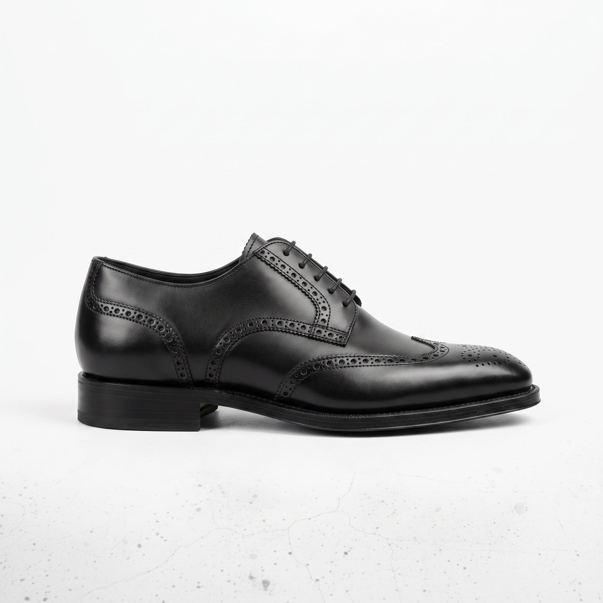 Men's Black Wingtip Pebbled Leather Derby Brogues — Baines