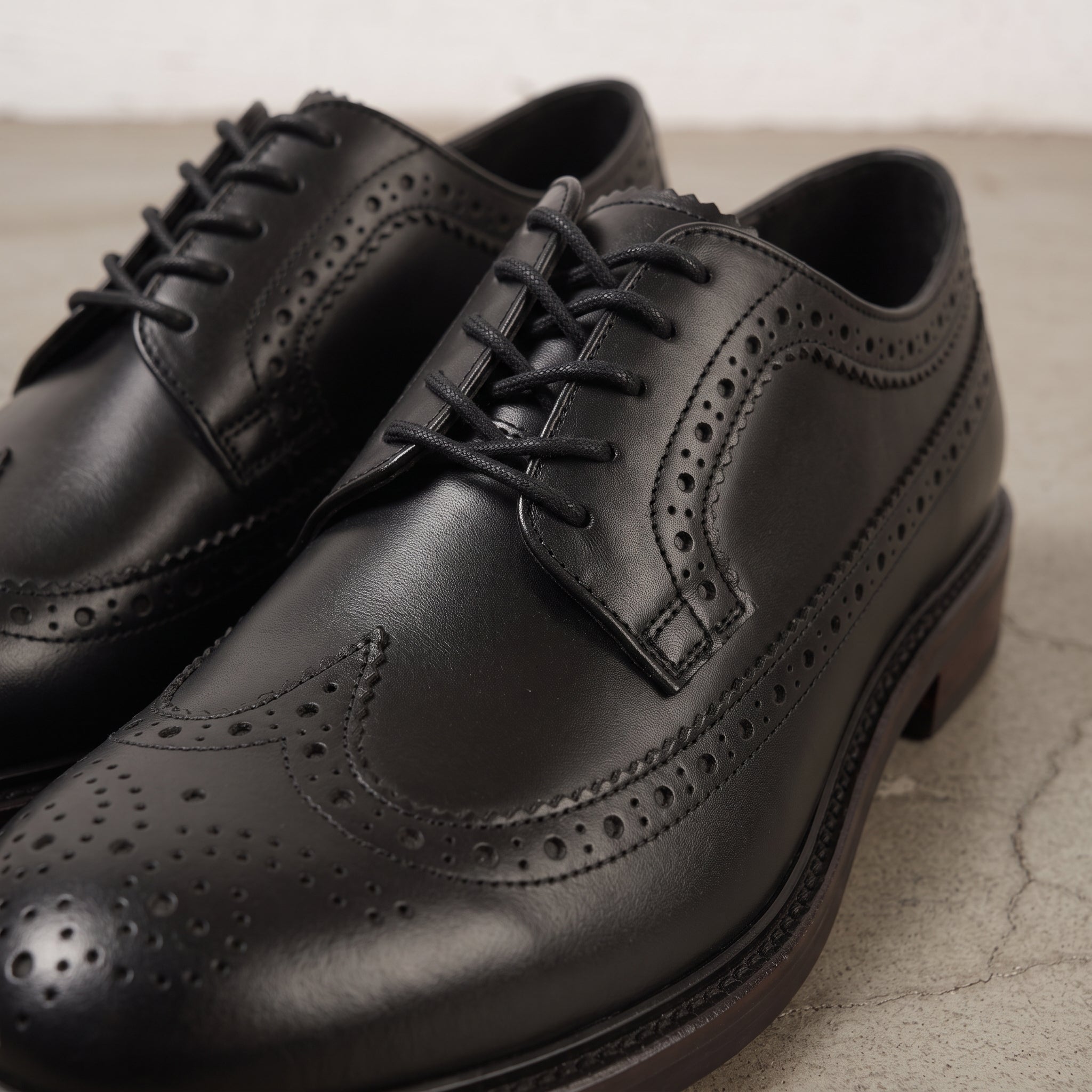 Men's Black Wingtip Leather Derbys — Farsley