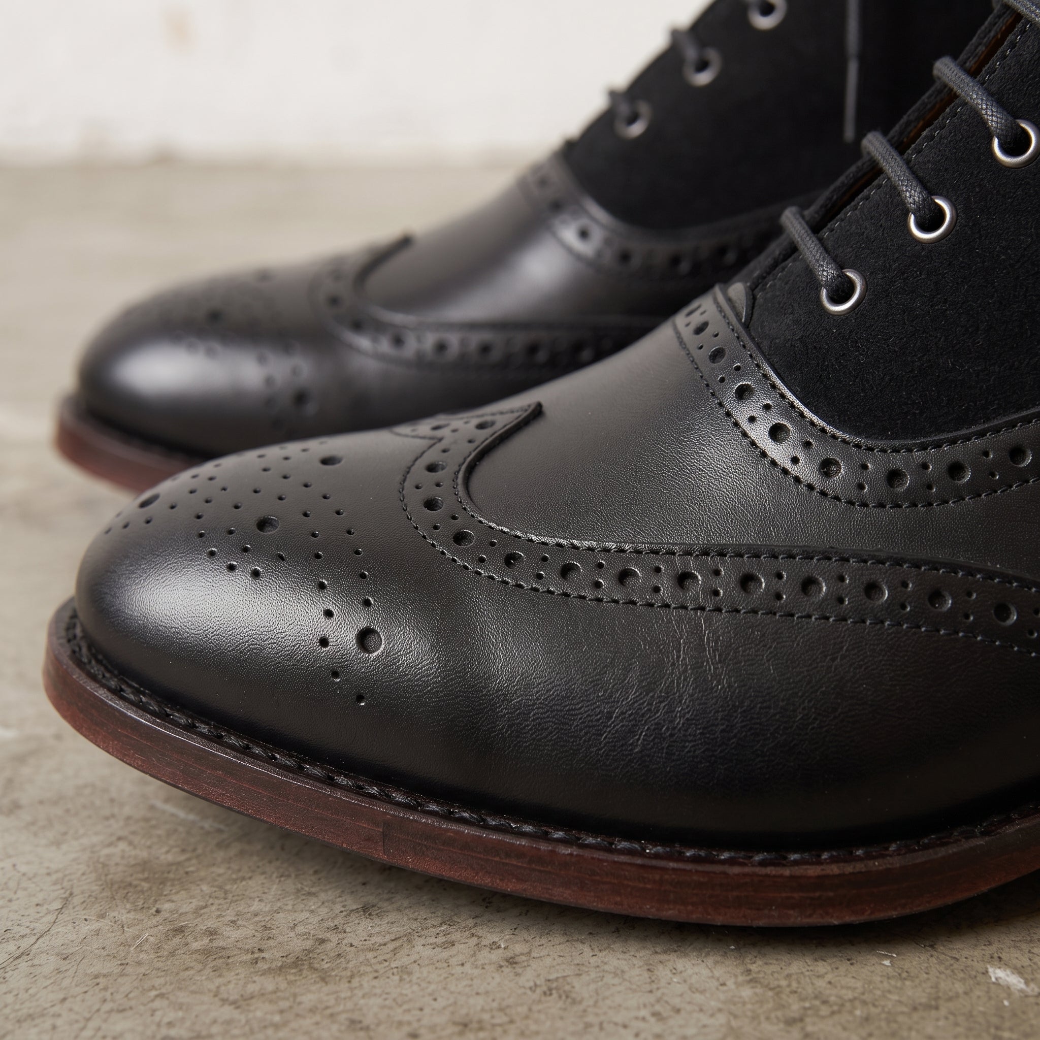 Men's Black Wingtip Leather Oxford Boots — Lomas