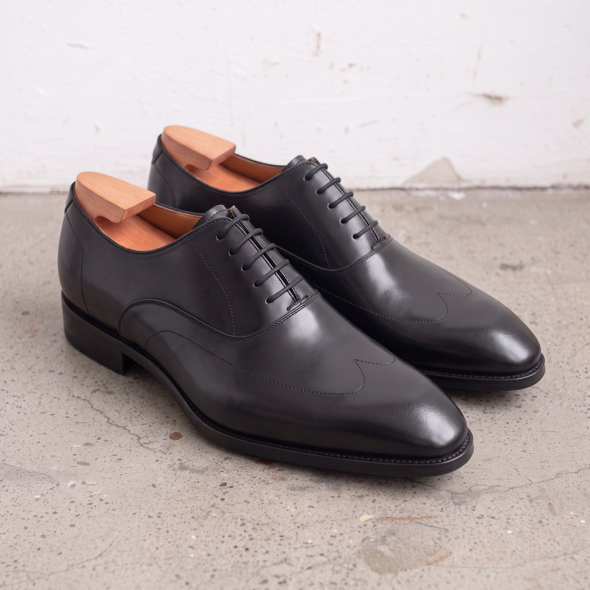 Men's Black Wingtip Leather Oxfords — Hutchinson