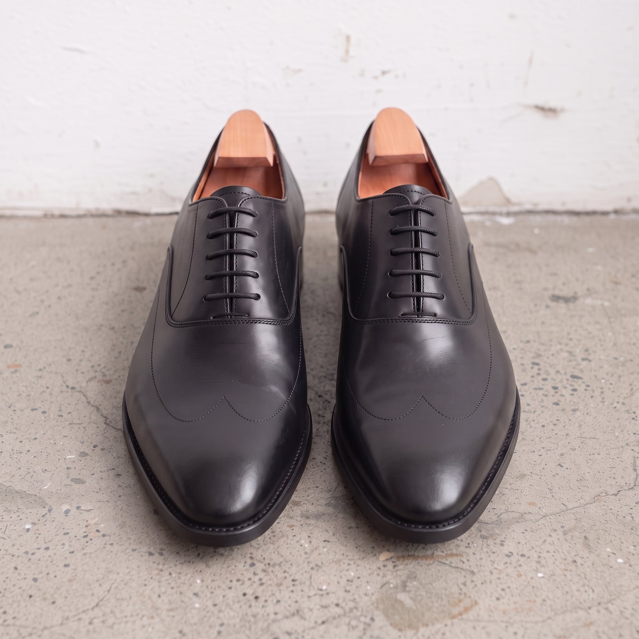 Men's Black Wingtip Leather Oxfords — Hutchinson