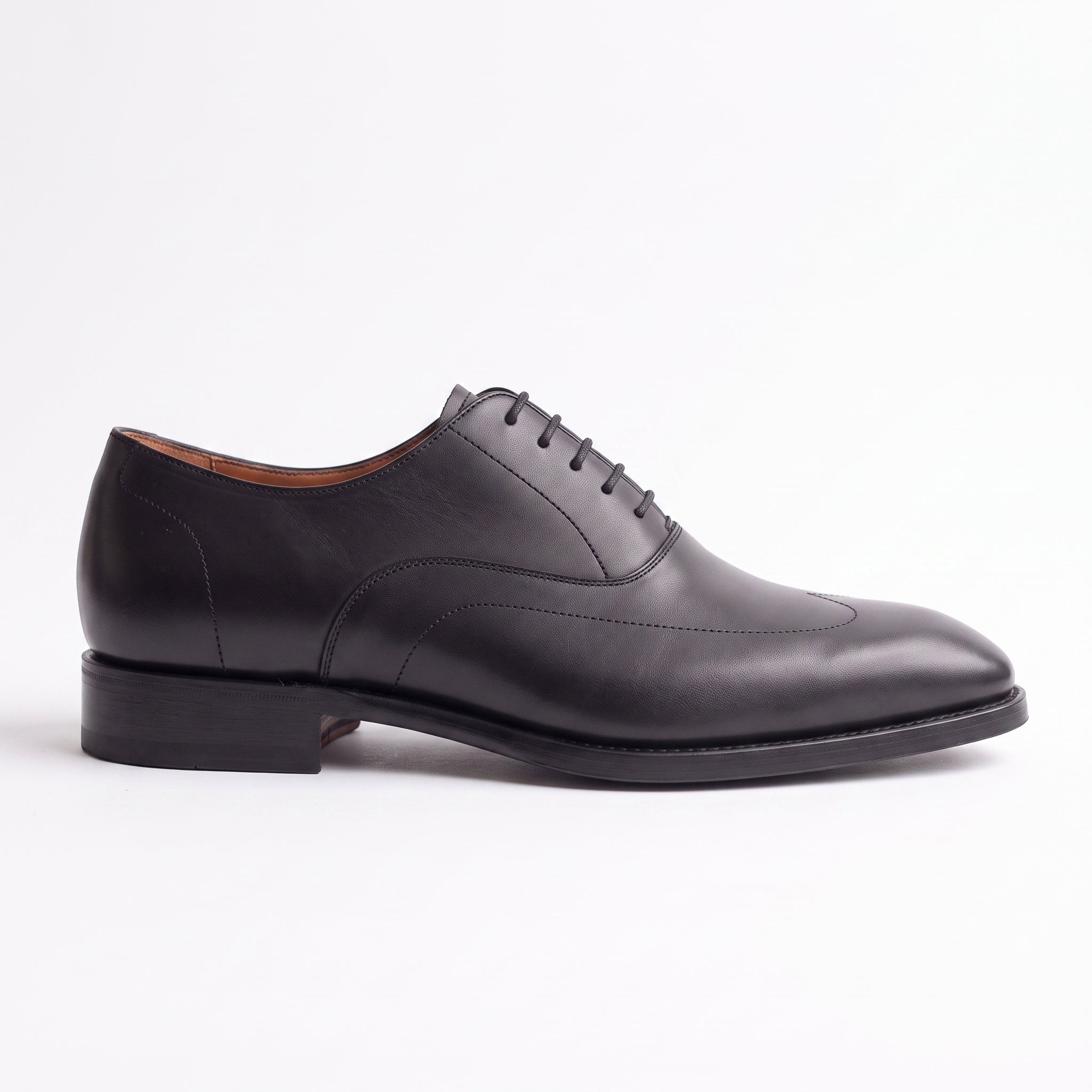 Men's Black Wingtip Leather Oxfords — Hutchinson