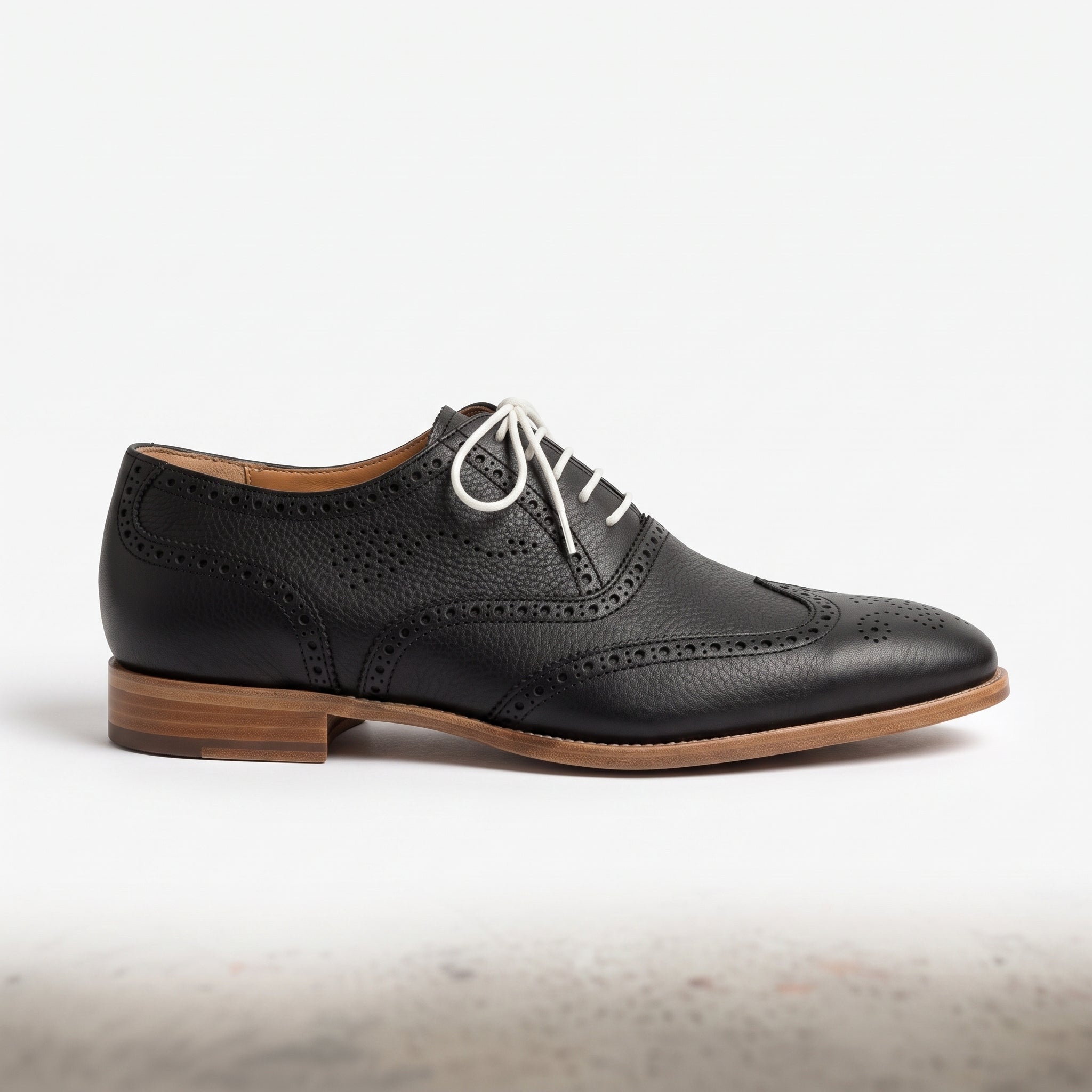 Men's Black Wingtip Pebbled Leather Oxfords — Chigwell
